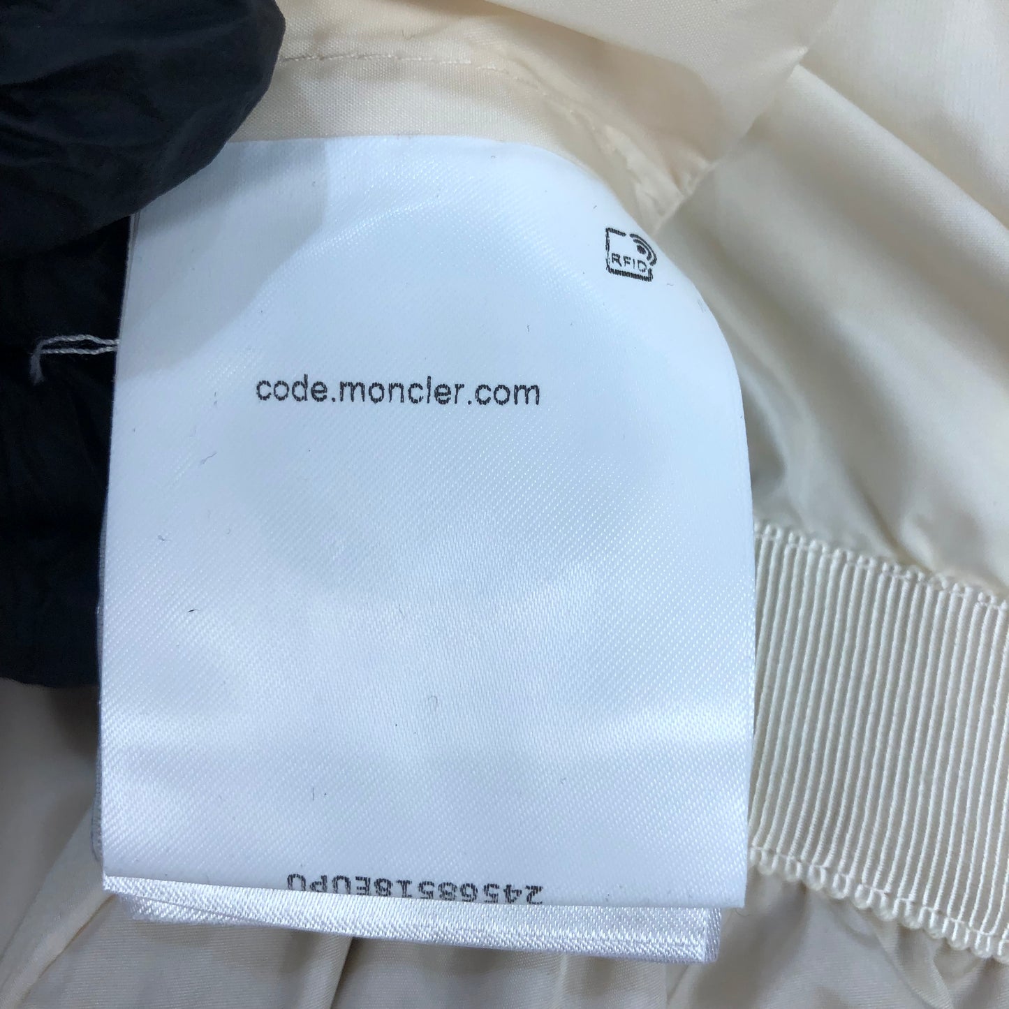 Moncler Women’s Quilted Down Jacket Size 0