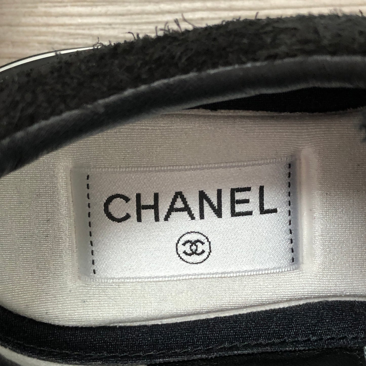 Chanel Women's Shearling Interlocking CC Logo Low Top Sneakers 36.5 Black White Two-Tone