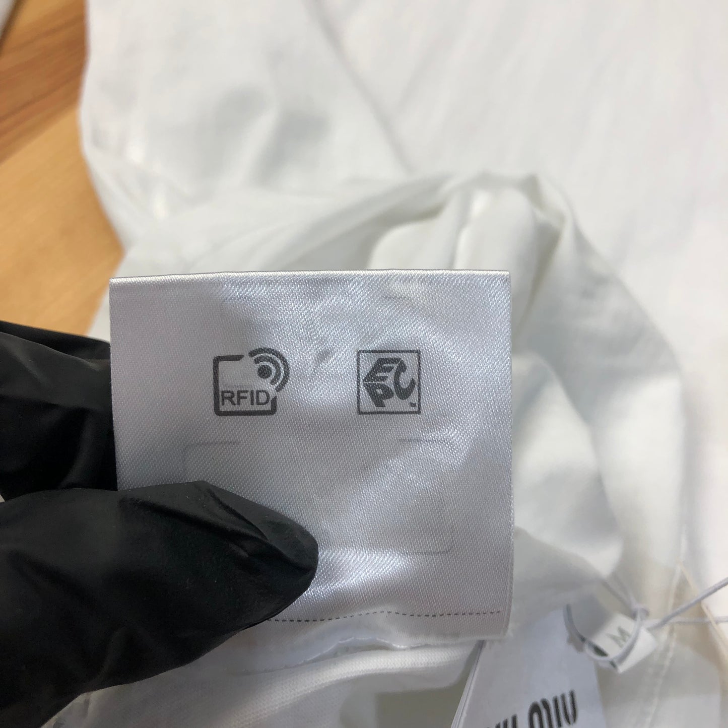 Miu Miu Long Sleeve T-Shirt White Size M