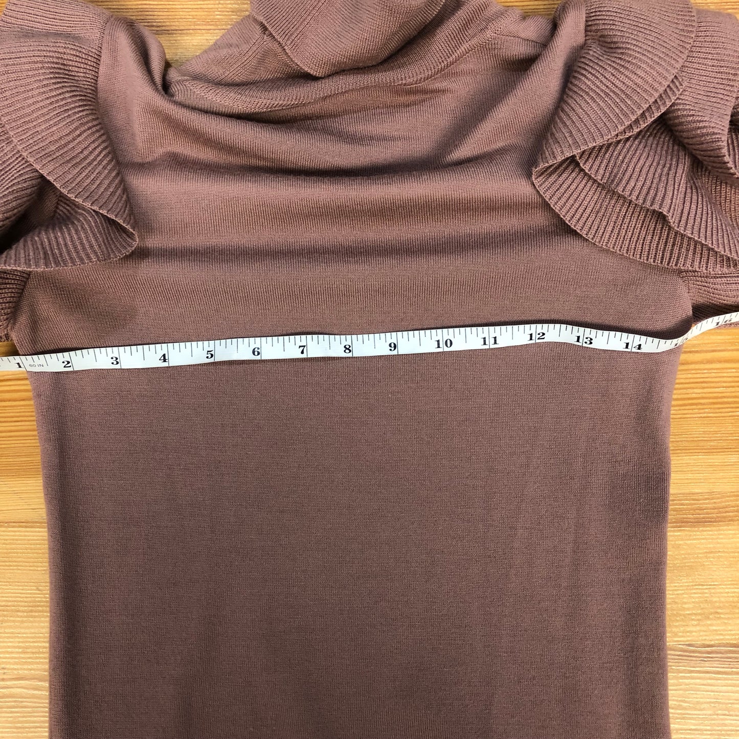 Valentino Ruffle Shoulder Turtleneck Knit Top Size XS Dusty Pink