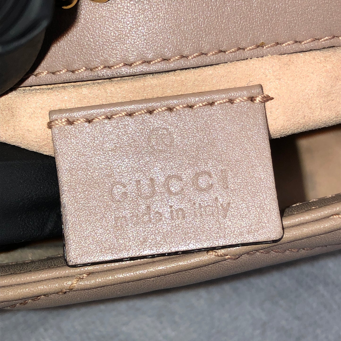 Gucci GG Marmont Mini Quilted Chain Shoulder Bag Dusty Pink