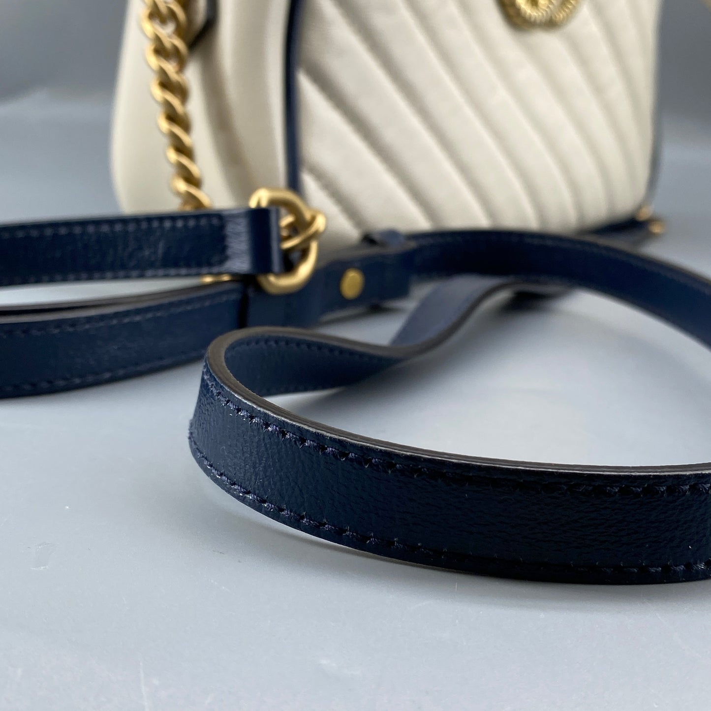 Gucci GG Marmont Chain Shoulder Bag Mystic White Blue Agata