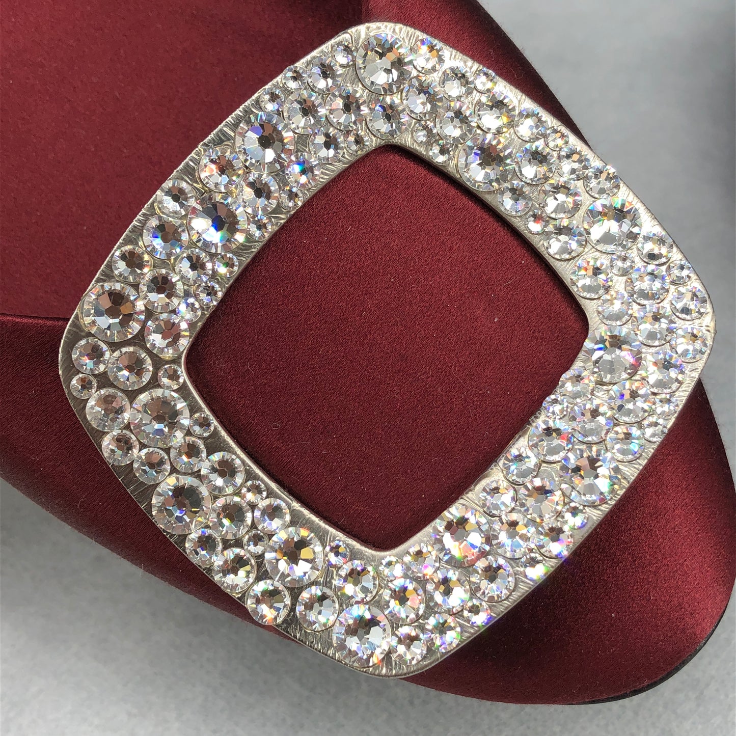 Roger Vivier Women's Crystal Buckle D'Orsay Flats 36 Wine Red