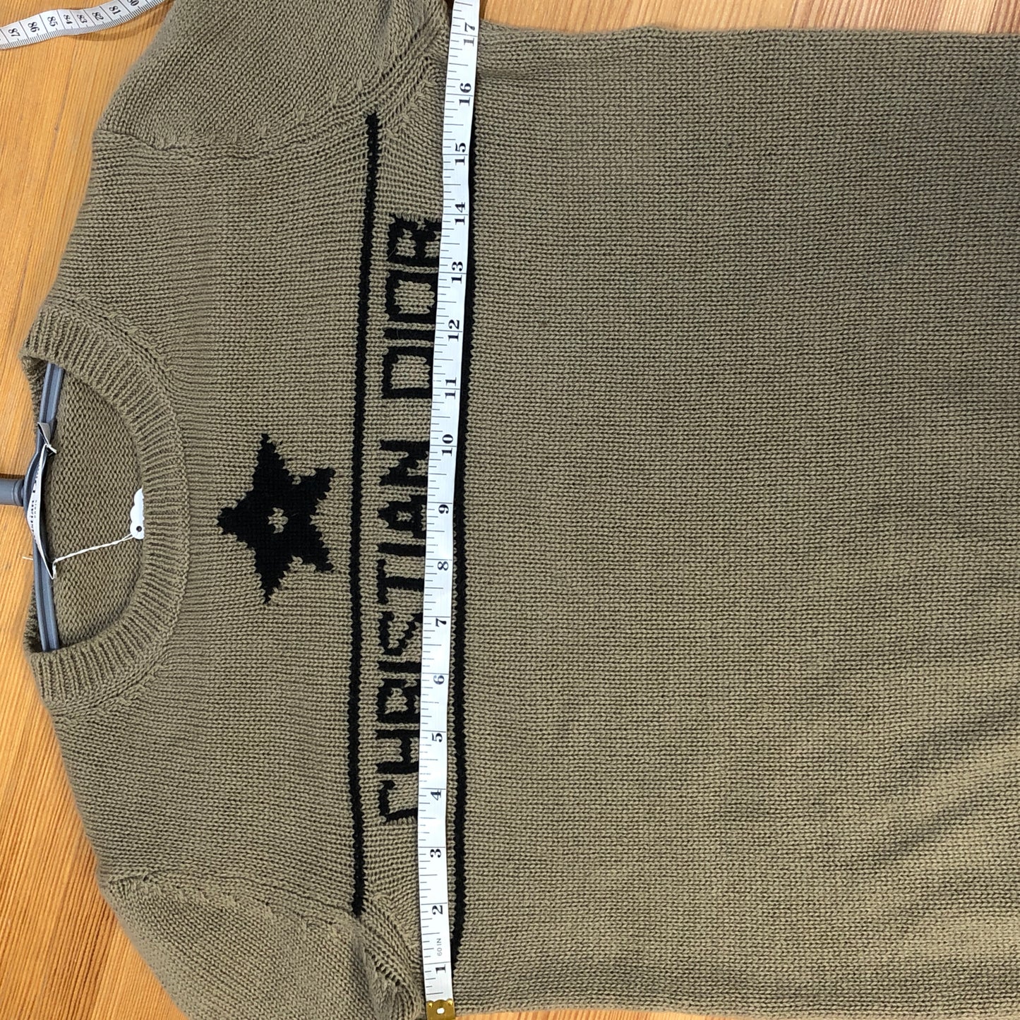 Christian Dior Beige Fine Knit Star Logo Crew Neck Sweater Size USA2