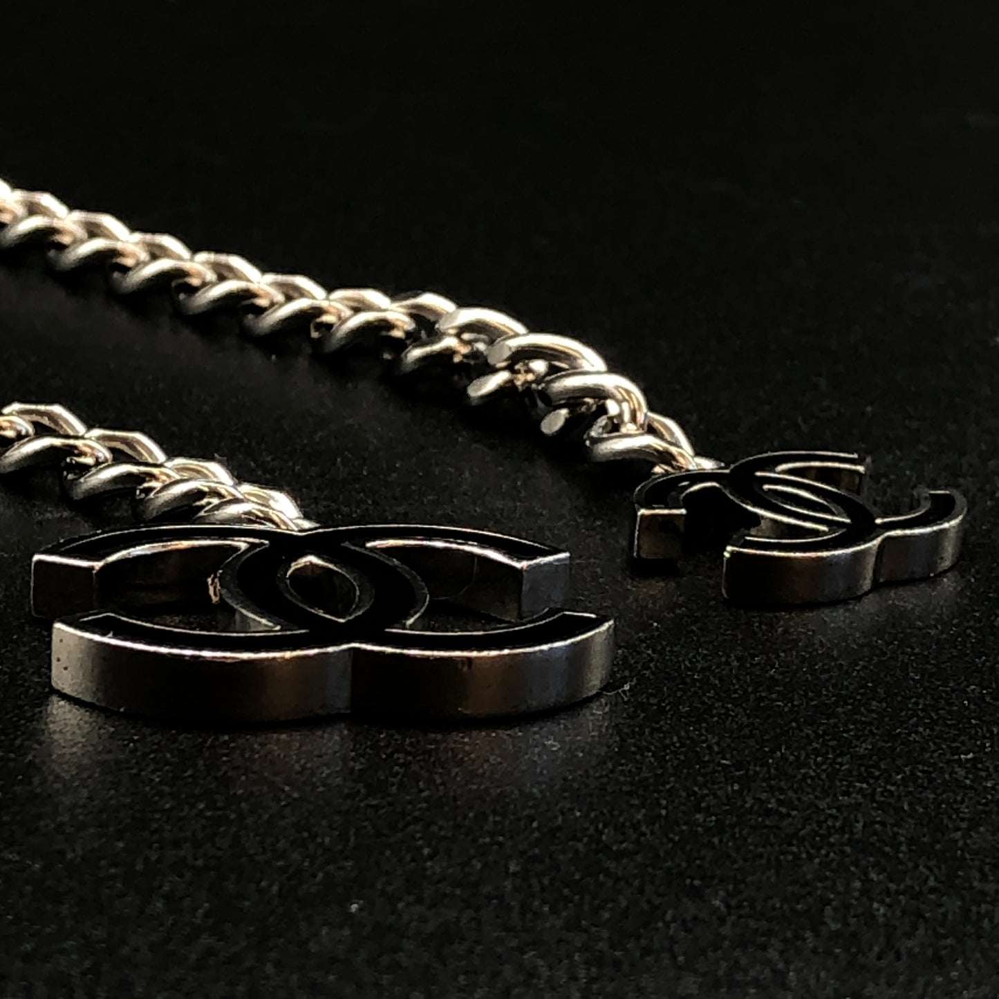 Chanel Black/Silver Interlocking CC Logo Chain Belt/Necklace