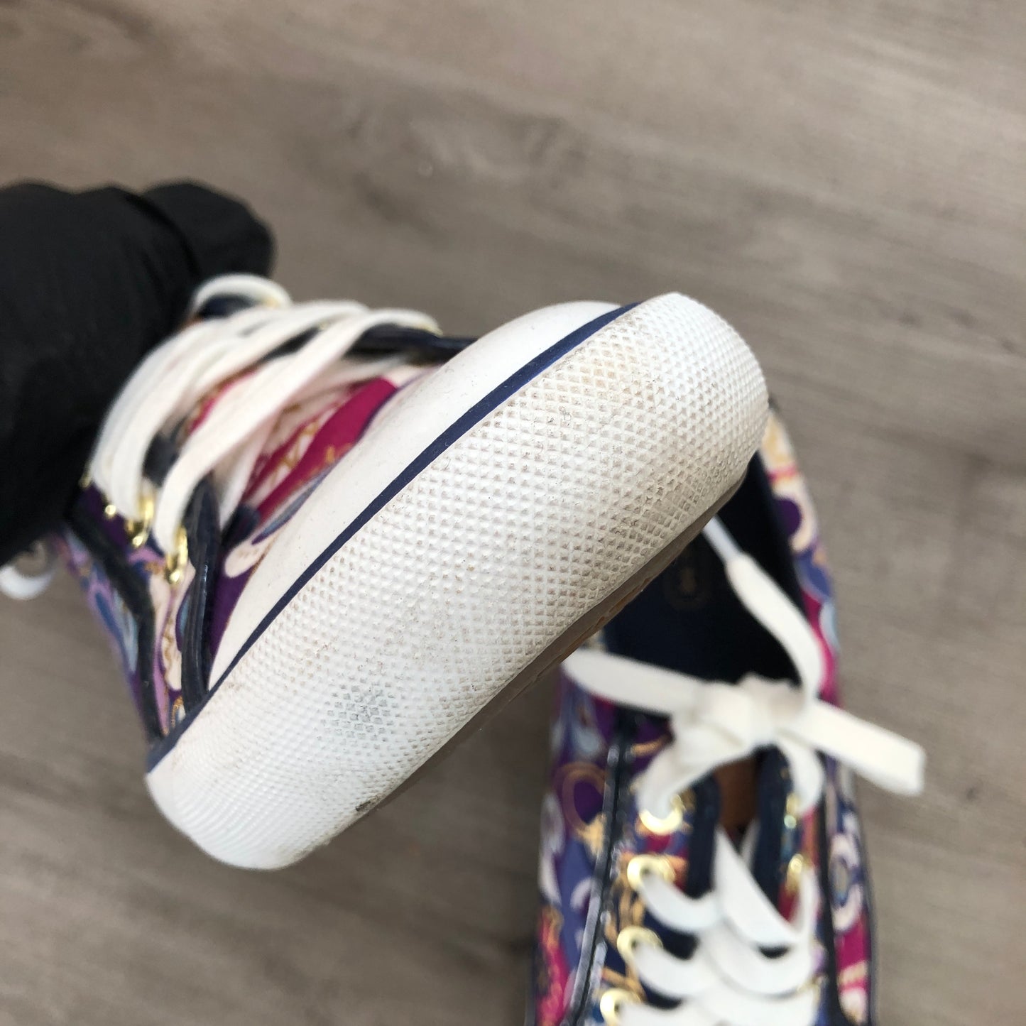 Coach Barrett Low Top Canvas Sneakers Size 6.5B White Purple Pink Gold Print