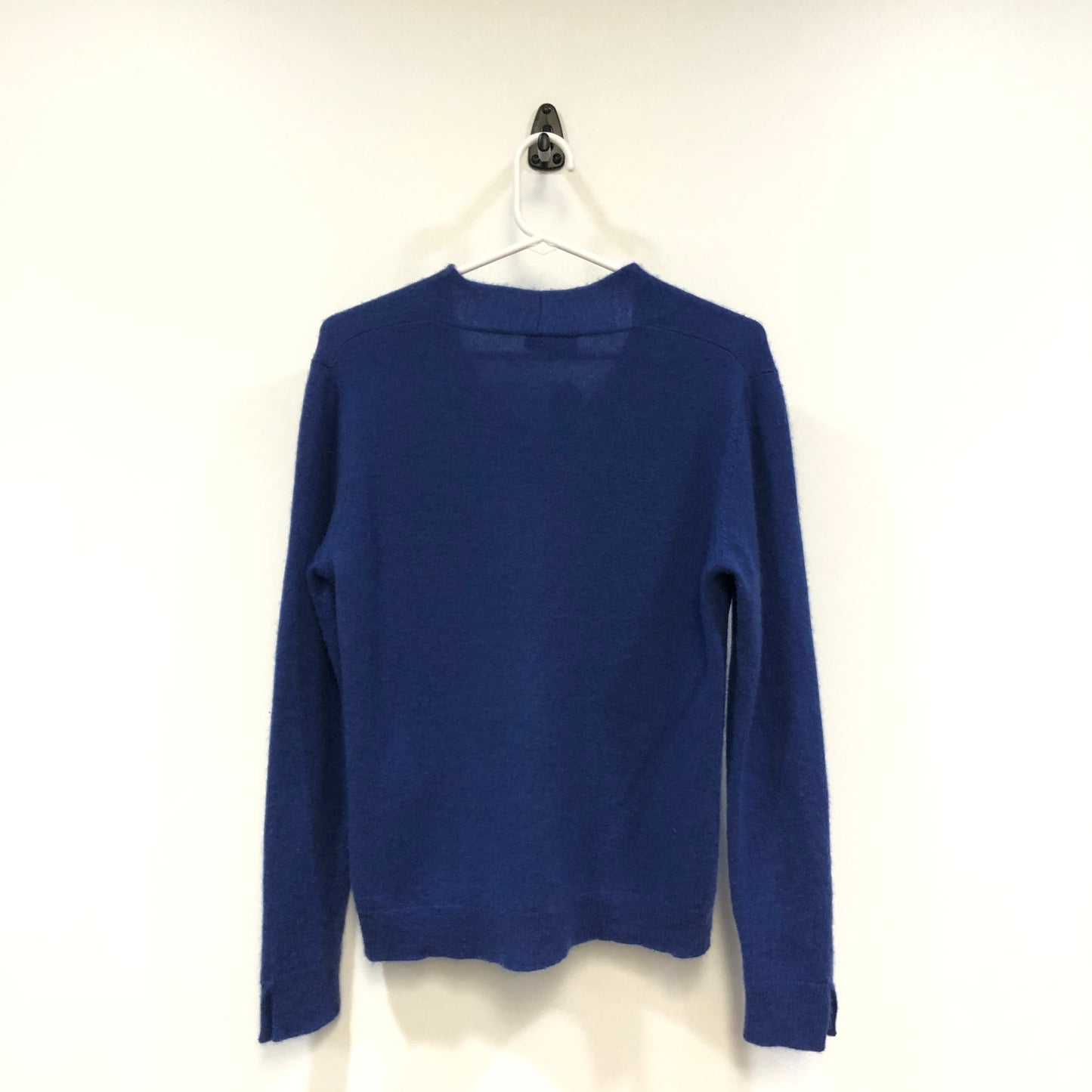Loro Piana Periwinkle V-Neck Knit Sweater size 42