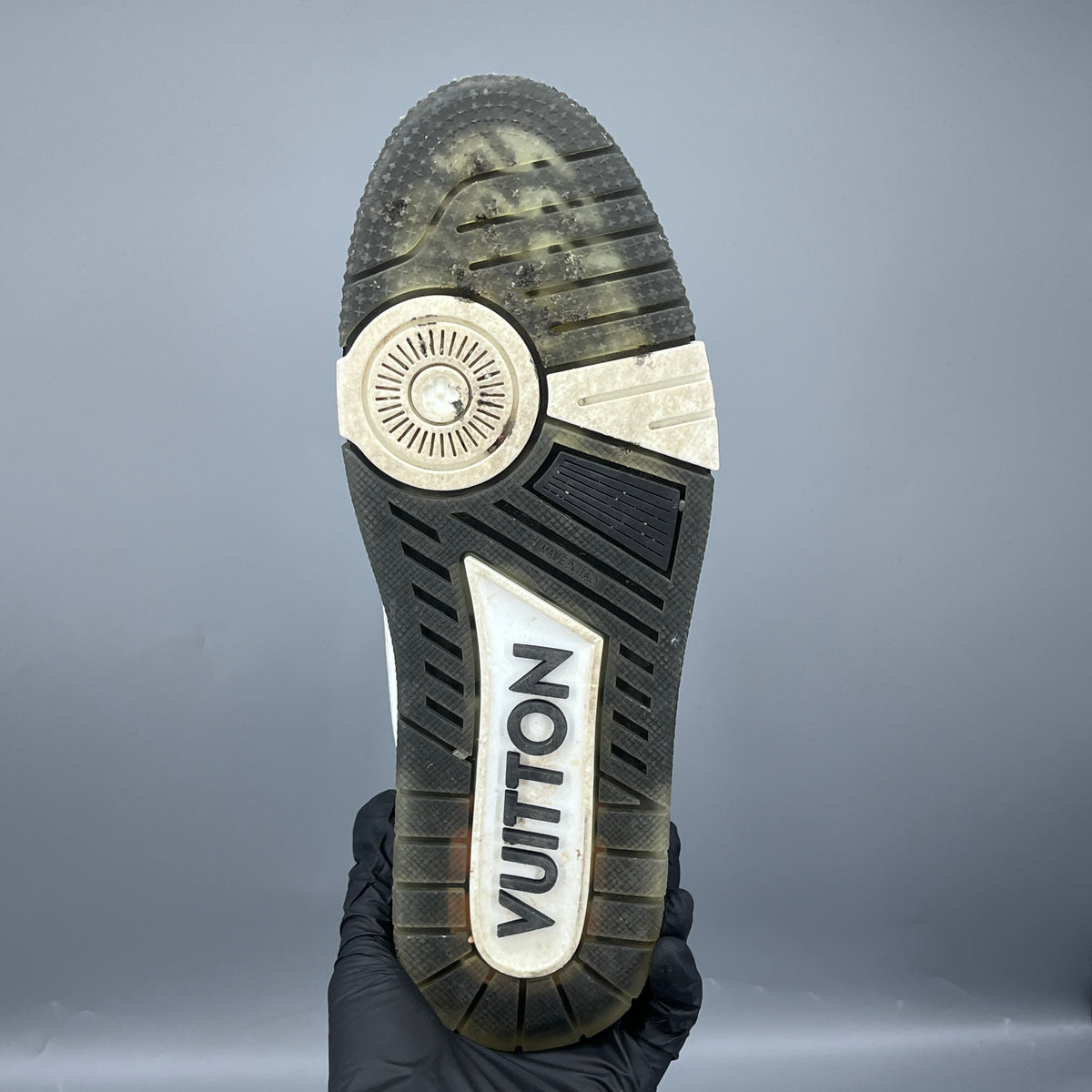 Louis Vuitton Men's White & Black Trainer Sneakers US size 6.5