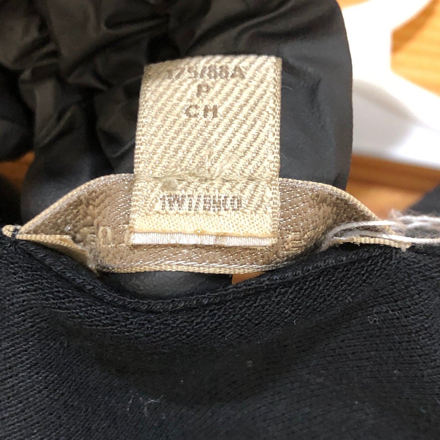 Burberry Horse Embroidery Ruched Sleeve Zip Polo T-Shirt Size S Black