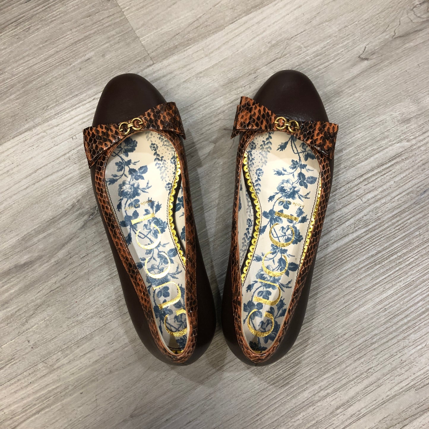 Gucci Snake Trim Double G Flat Loafers Size 35 Brown