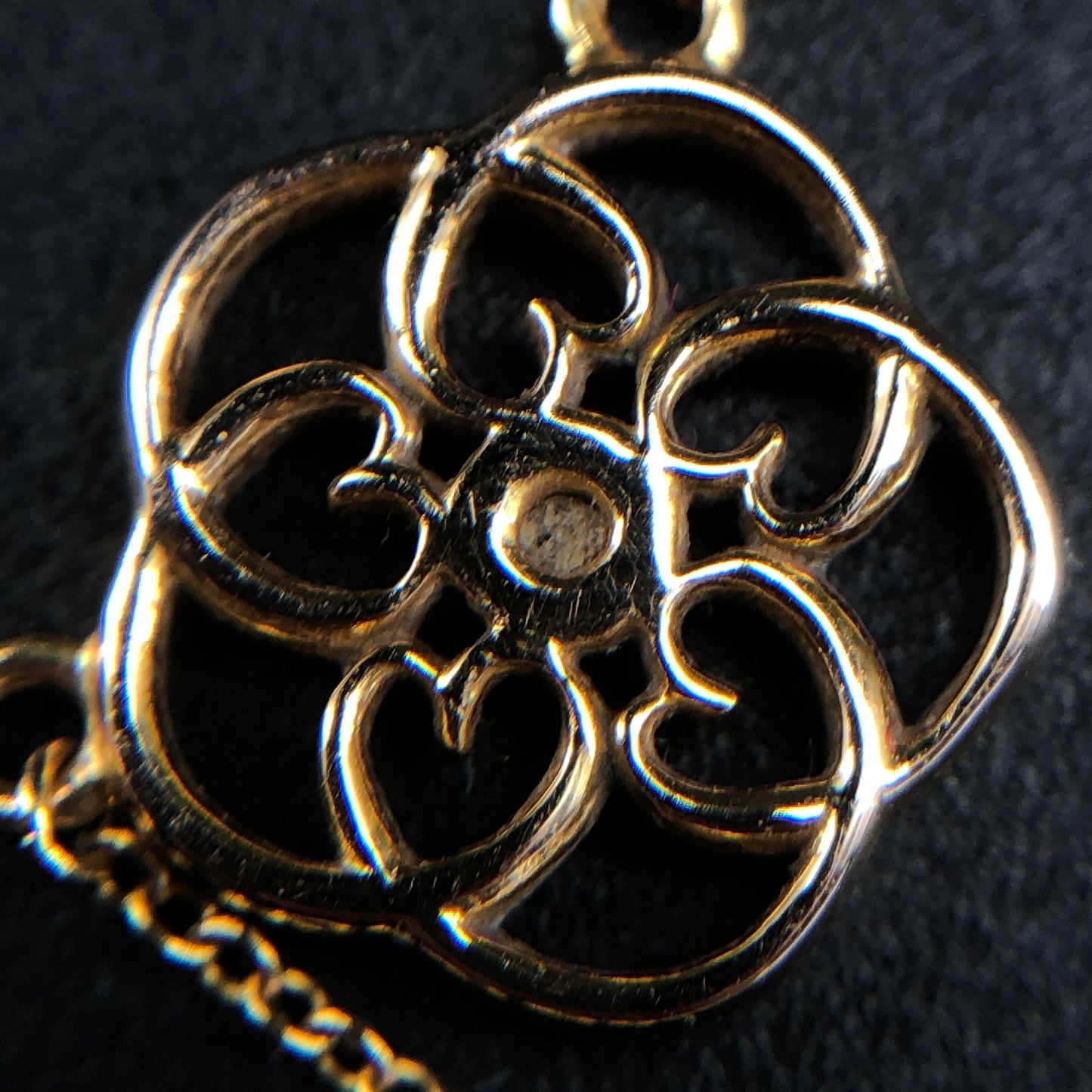 Tiffany & Co. Flower Pendant Necklace 750 Gold