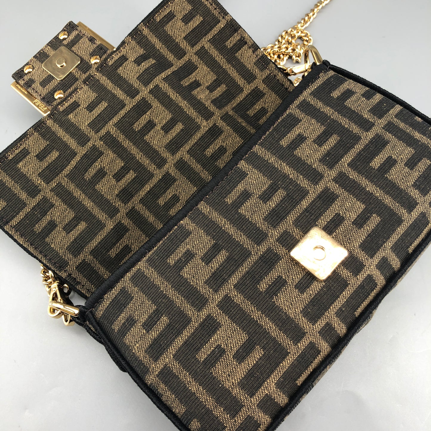 Fendi FF Zucca Baguette Mini Chain Bag Tobacco