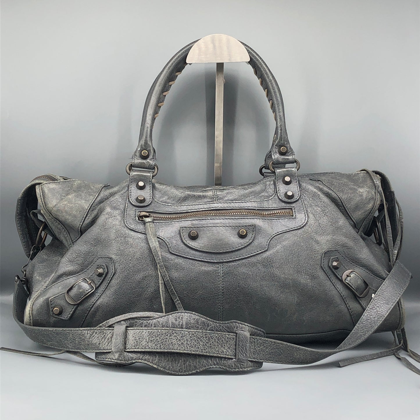 Balenciaga Classic City Distressed Leather Shoulder Handbag Grey