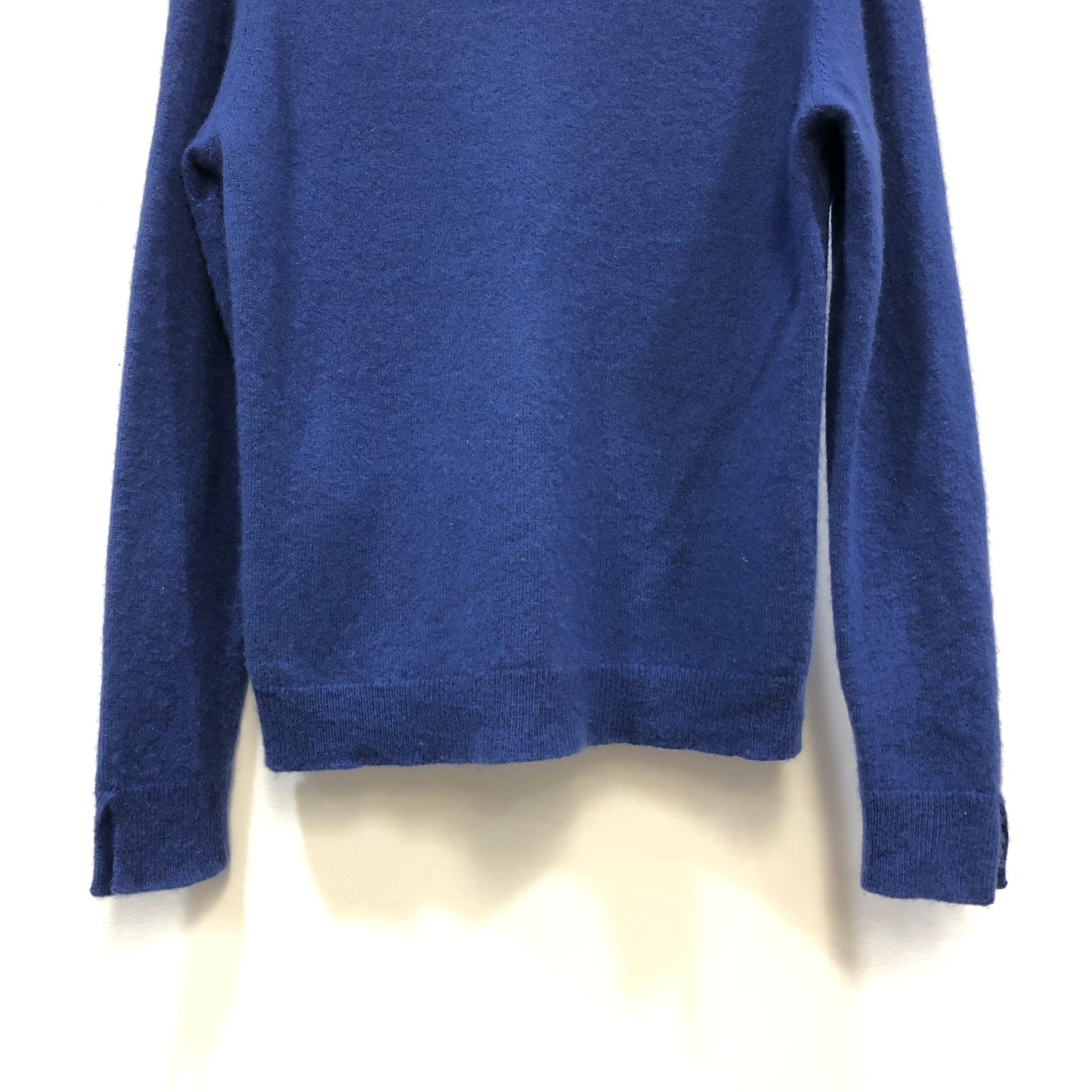 Loro Piana Periwinkle V-Neck Knit Sweater size 42