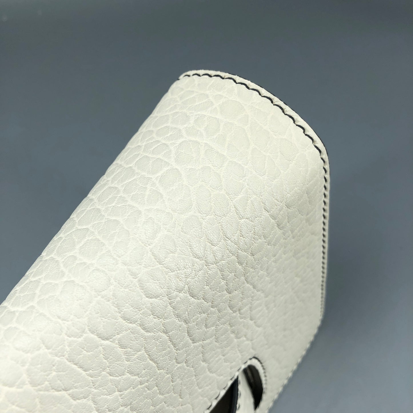 Christian Dior Dio(r)evolution Cream Grained Calfskin shoulder Bag