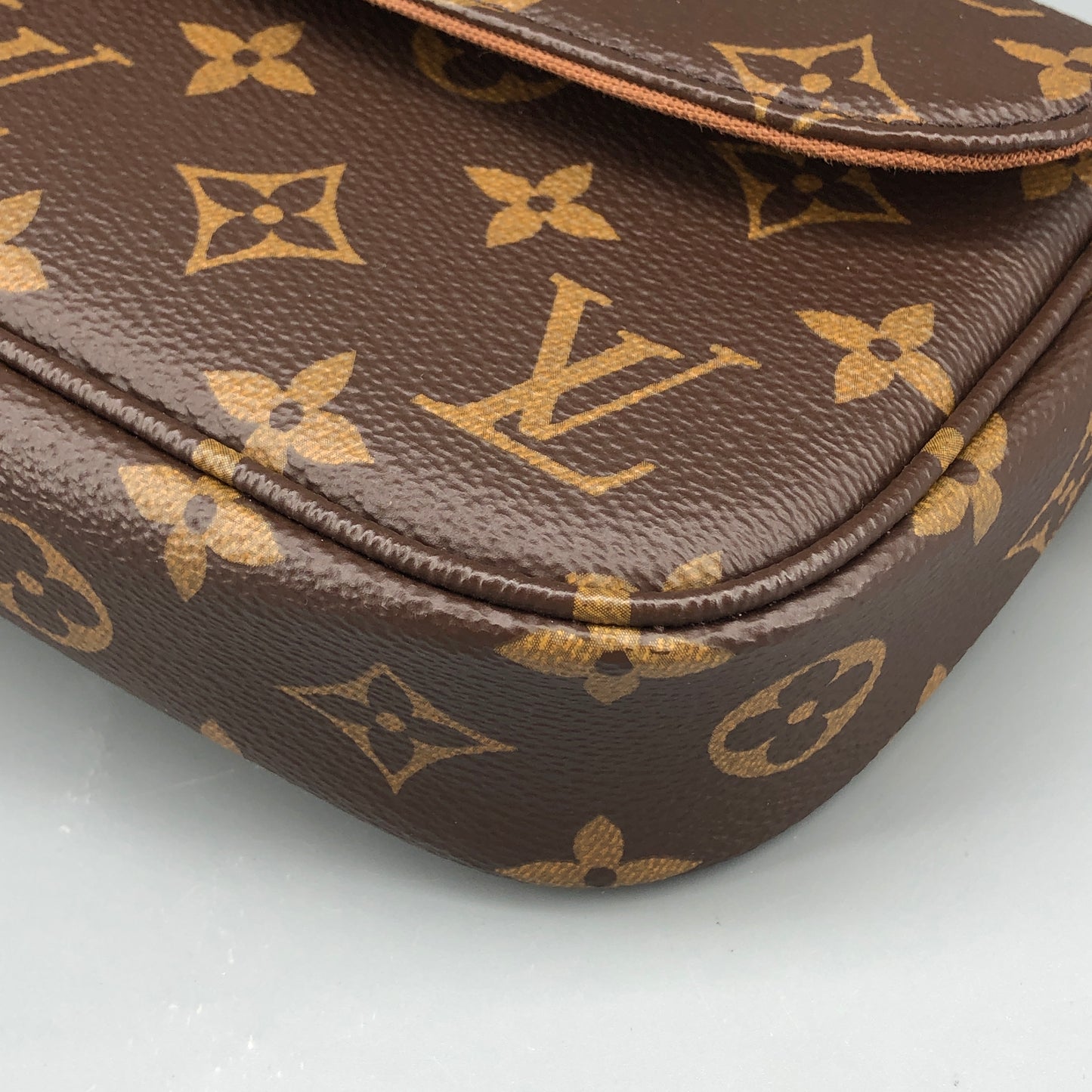 Louis Vuitton Wallet On Chain Ivy Monogram Pochette Shoulder Bag