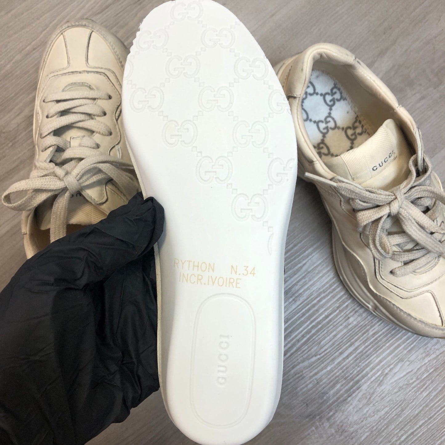 Gucci Women's Ivory Rhyton Distressed Sneakers Size 34.5