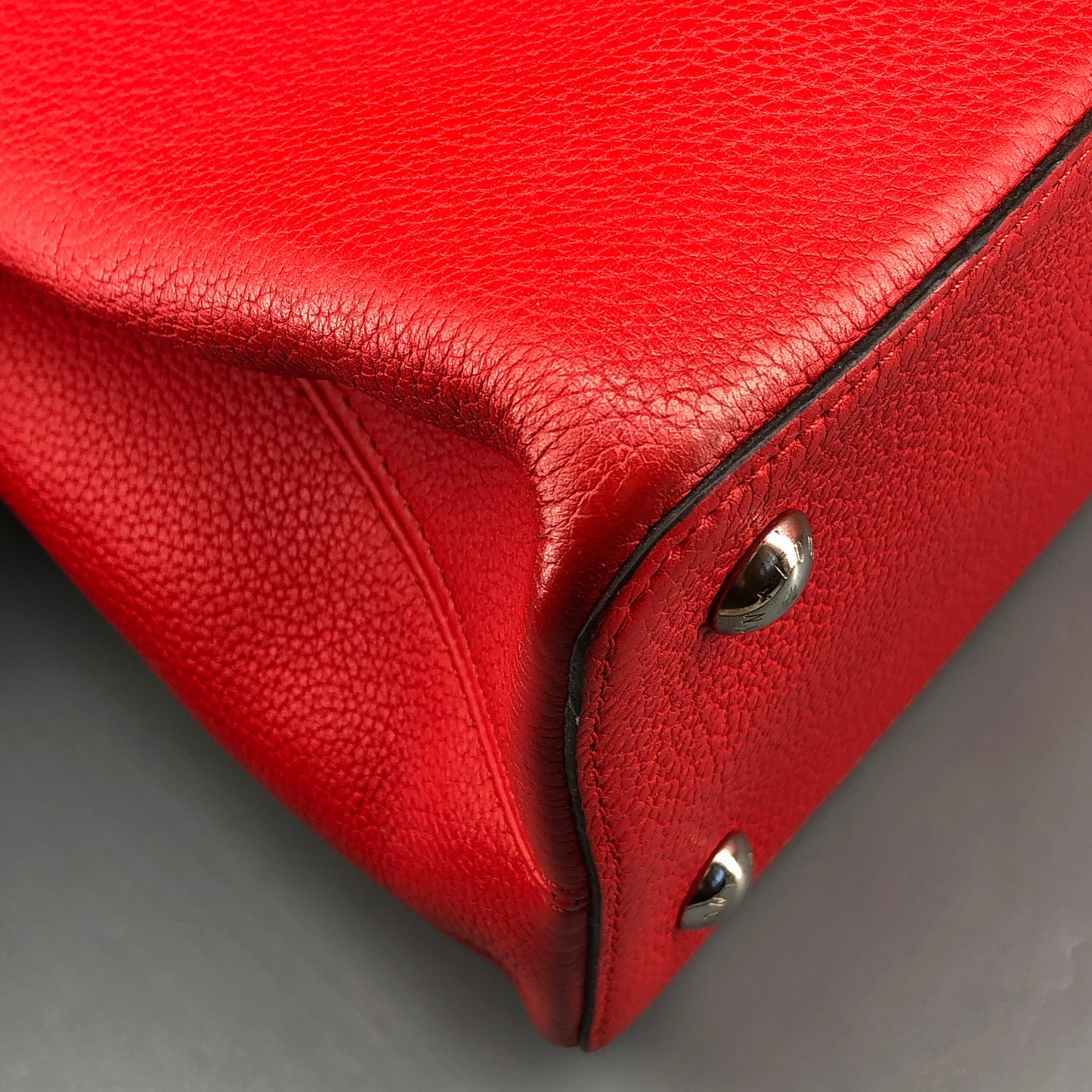 Louis Vuitton Capucines MM Red Leather Handbag