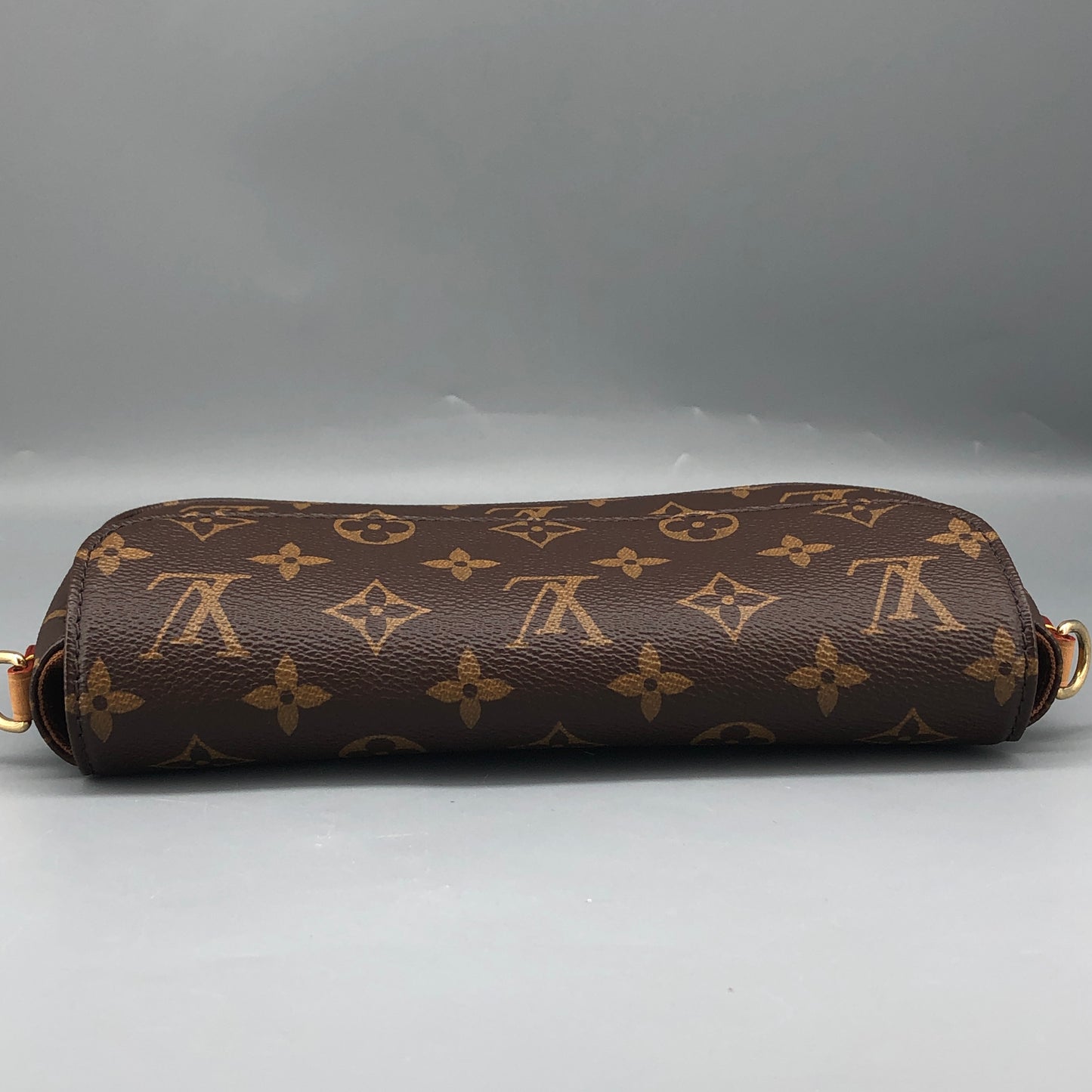 Louis Vuitton Wallet On Chain Ivy Monogram Pochette Shoulder Bag