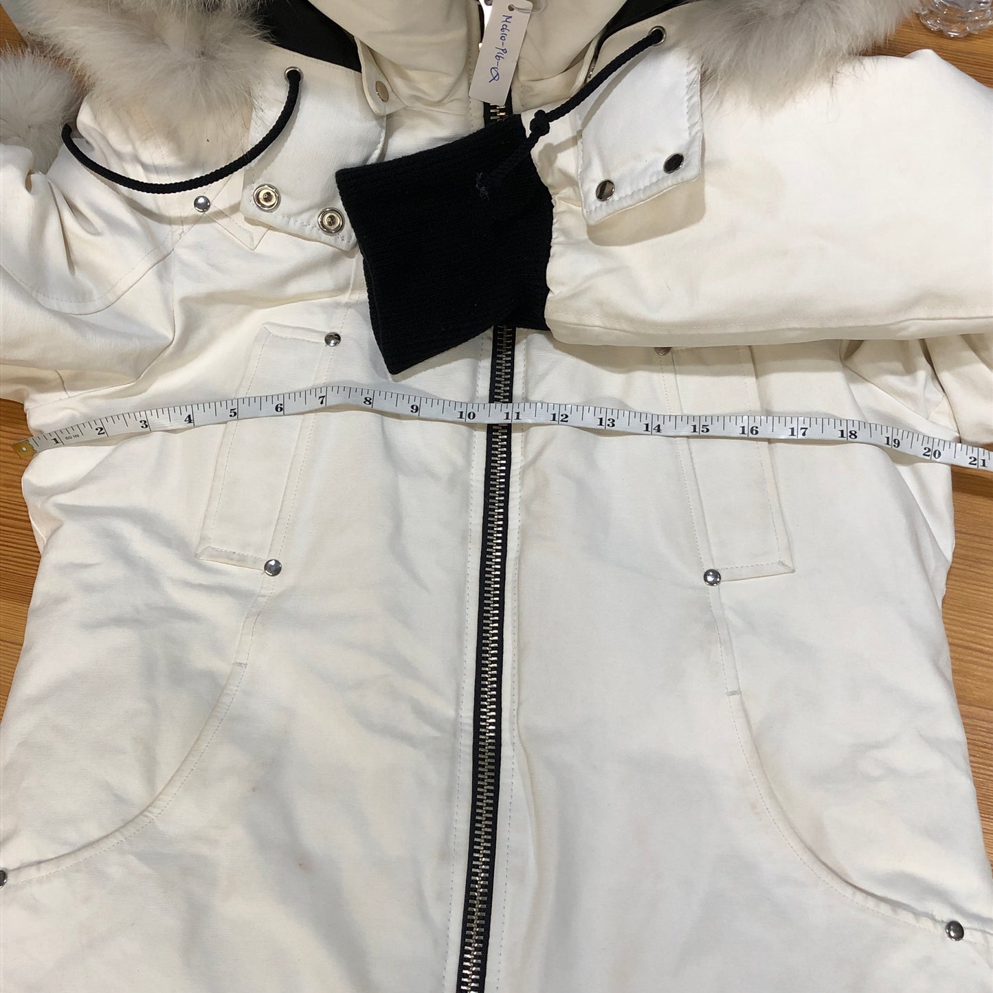 Moose Knuckles White Hooded Down Jacket Size L