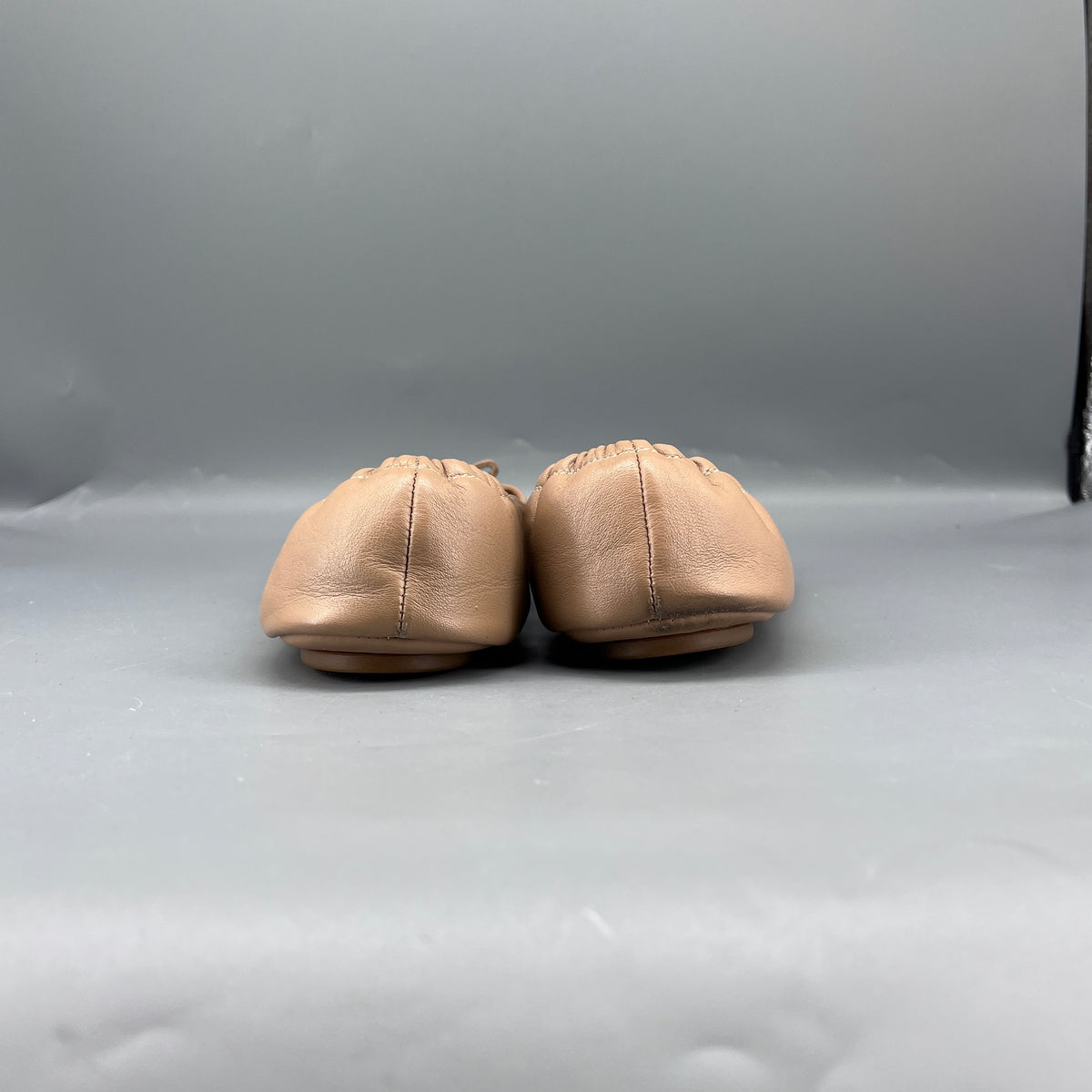 Fendi Nude Leather Ballet Flats size 37.5