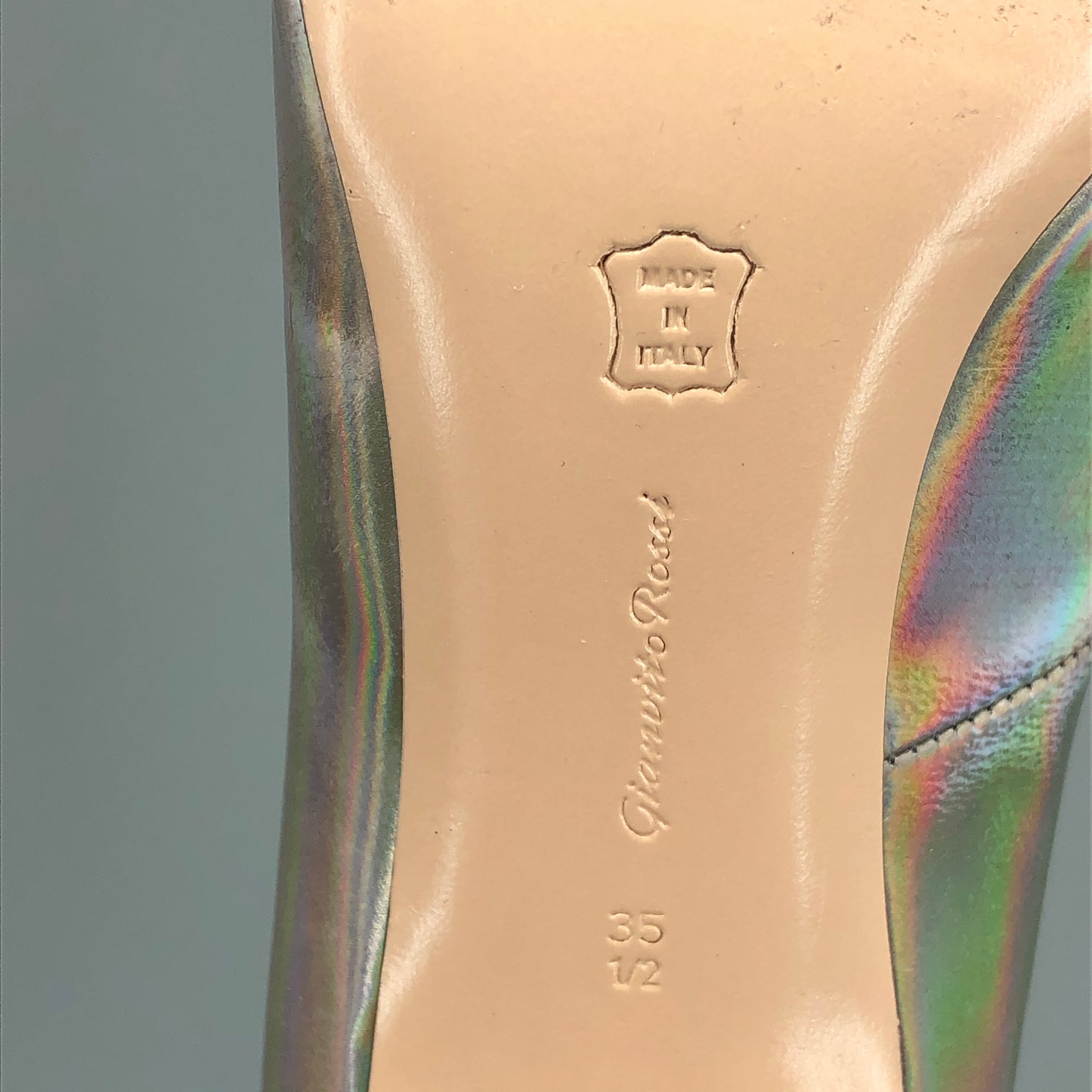 Gianvito Rossi Rainbow Silver Metallic Pointed Stiletto Pumps 35.5