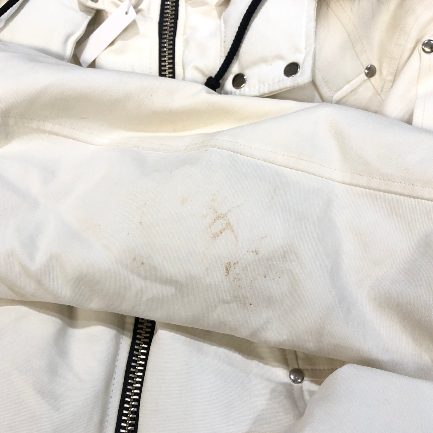 Moose Knuckles White Hooded Down Jacket Size L