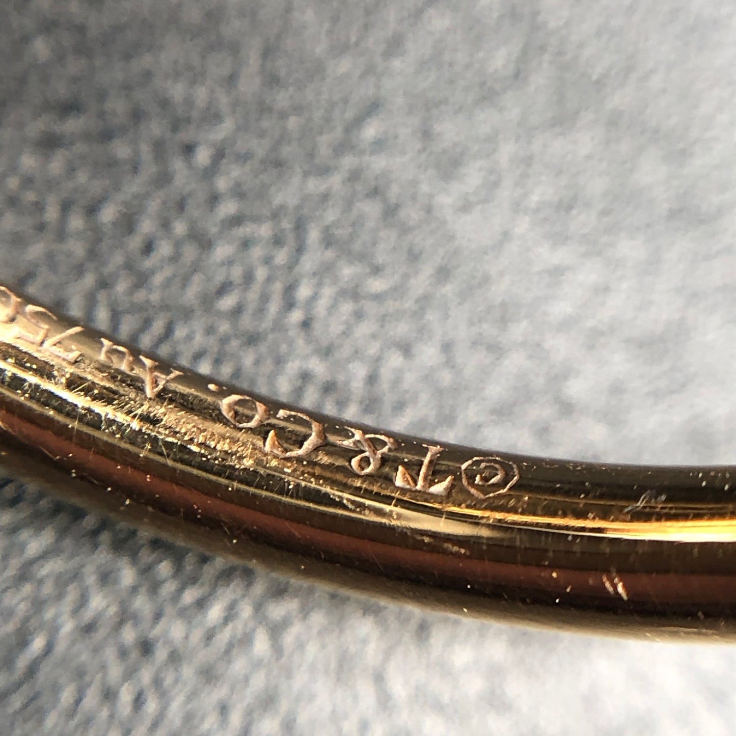 Tiffany & Co. AU750 18K Yellow Gold T Narrow Band Ring Size 57mm