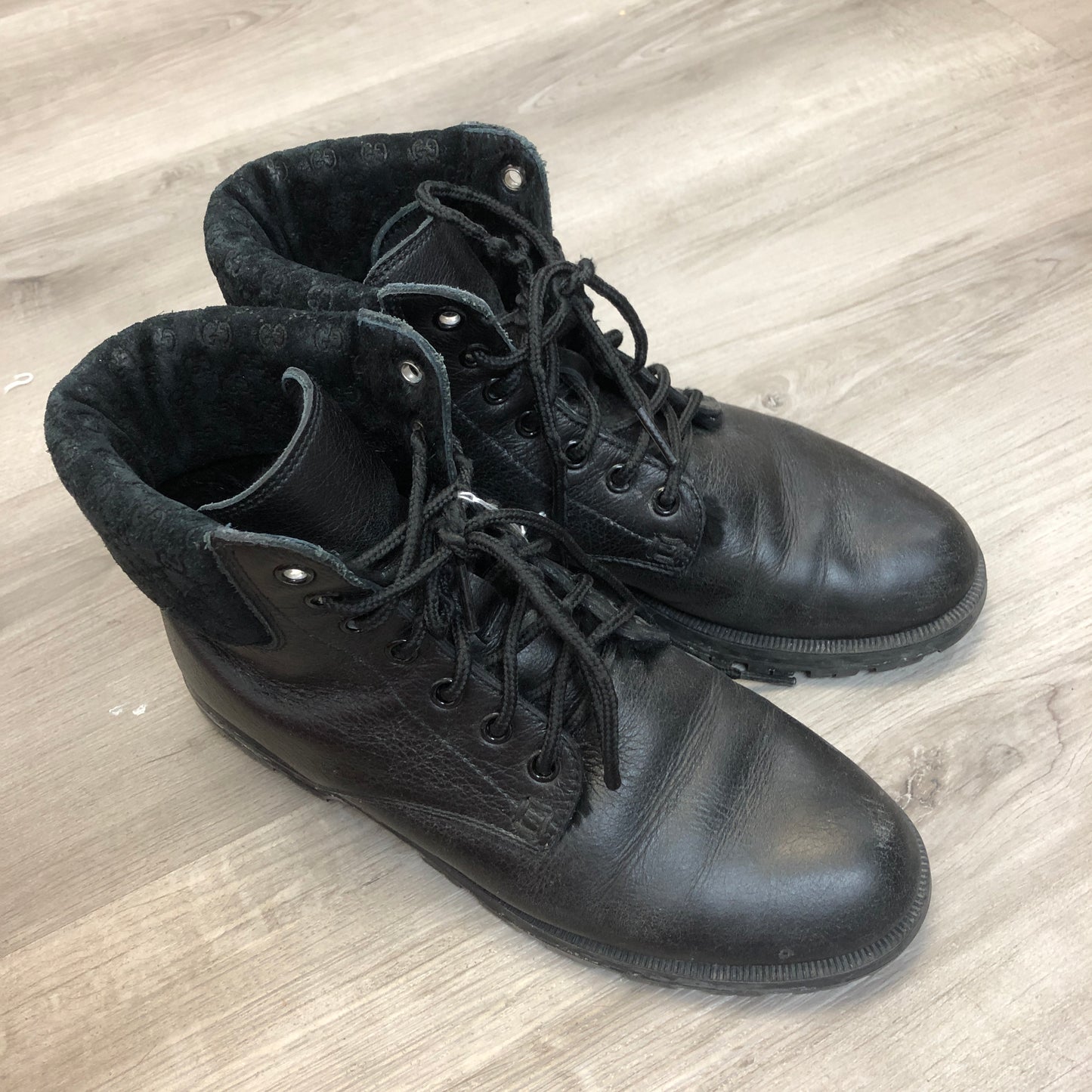 Gucci Women's Black Leather Combat Boots Size 35.5