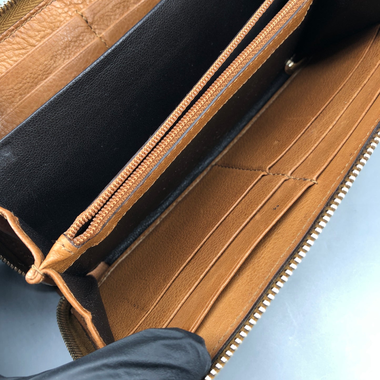Gucci GG Supreme Zip Around Long Wallet Beige/Caramel