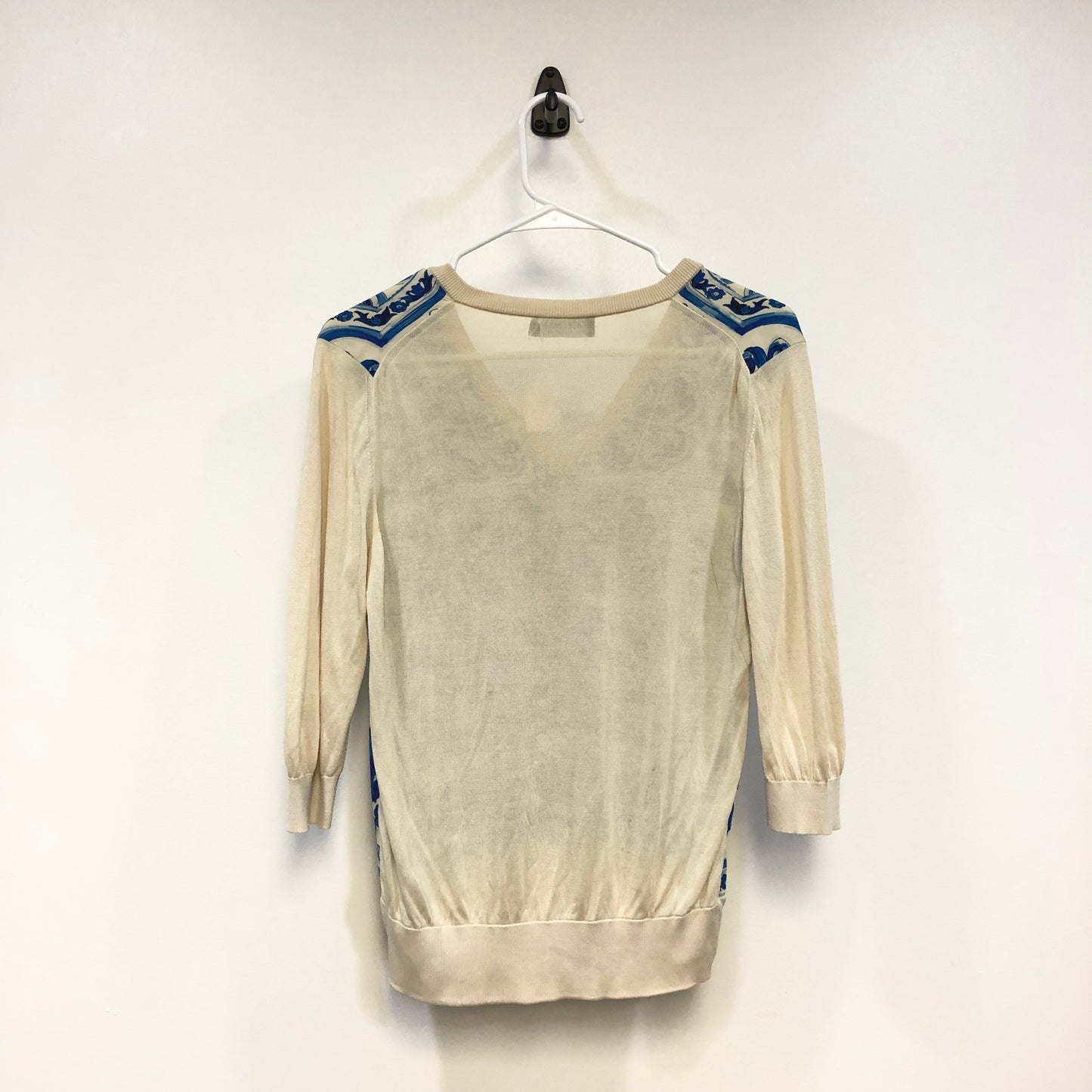 Dolce & Gabbana Beige Blue Floral V‑Neck Long Sleeve Top 42