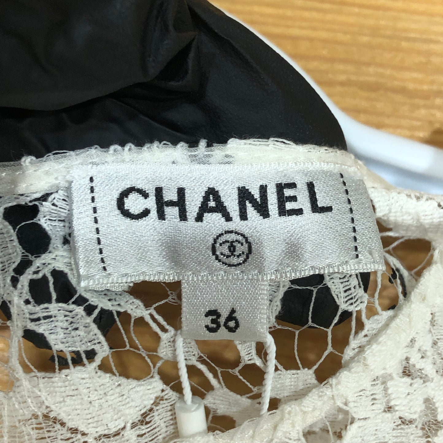 Chanel Lace CC Logo Cropped Long Sleeve Top Size 36 White & Black