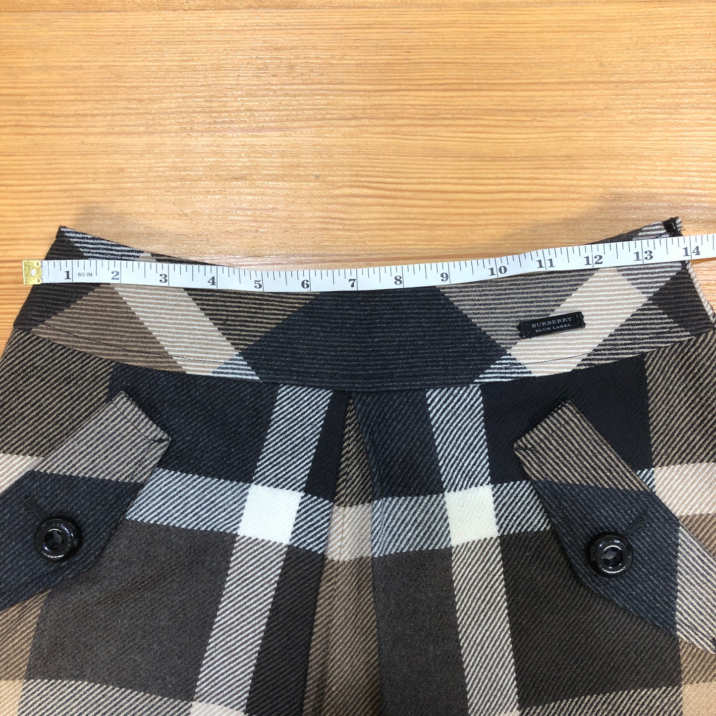 Burberry Blue Label Vintage Check Wool Pleated Shorts Size 38 Black/White/Brown