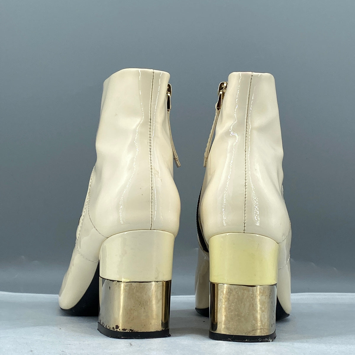 Roger Vivier Cream Patent Leather Block Heel Ankle Boots Size 37.5
