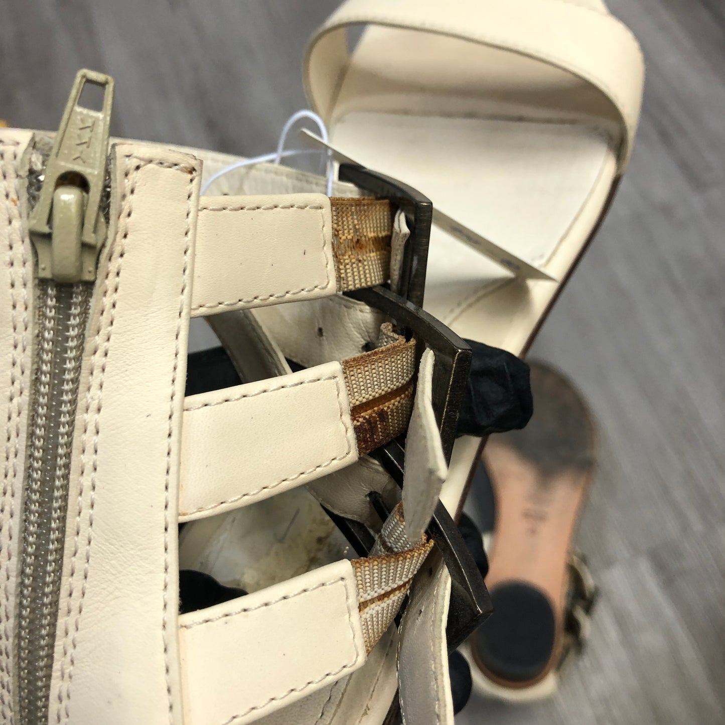 Fendi Women’s Strappy Ankle-Cuff Heeled Sandals 39 cream