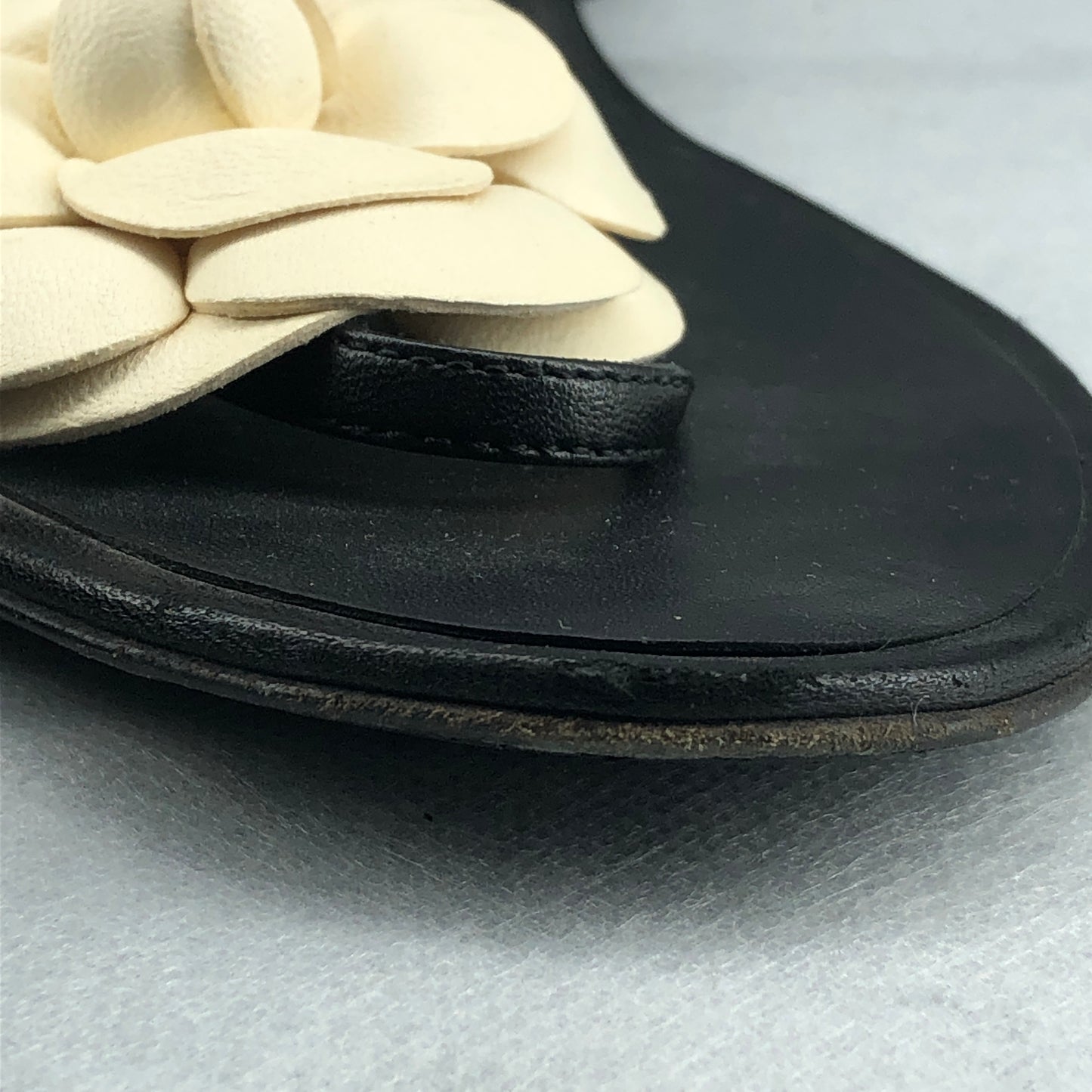 Chanel Women's Camellia Thong Flat Sandals Size 37.5 Black
