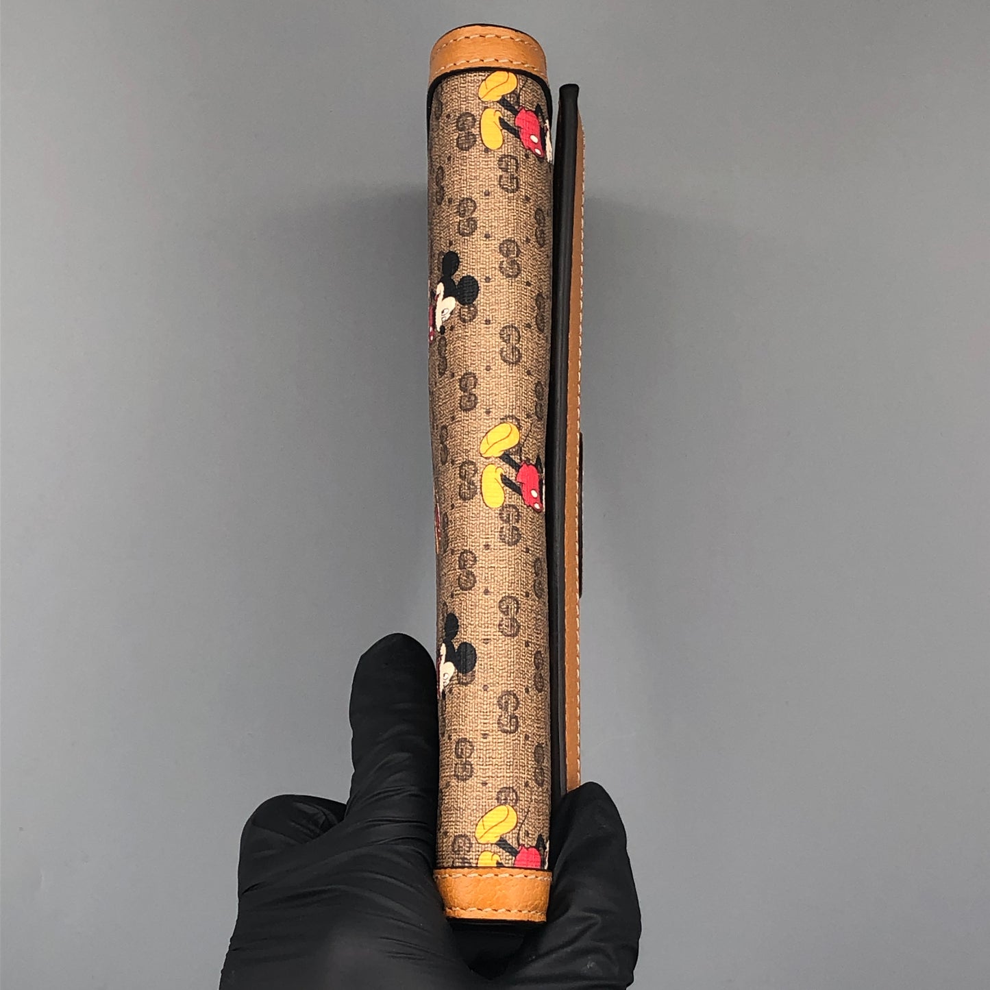 Gucci x Disney Mickey GG Supreme Flap Long Wallet yellow/beige