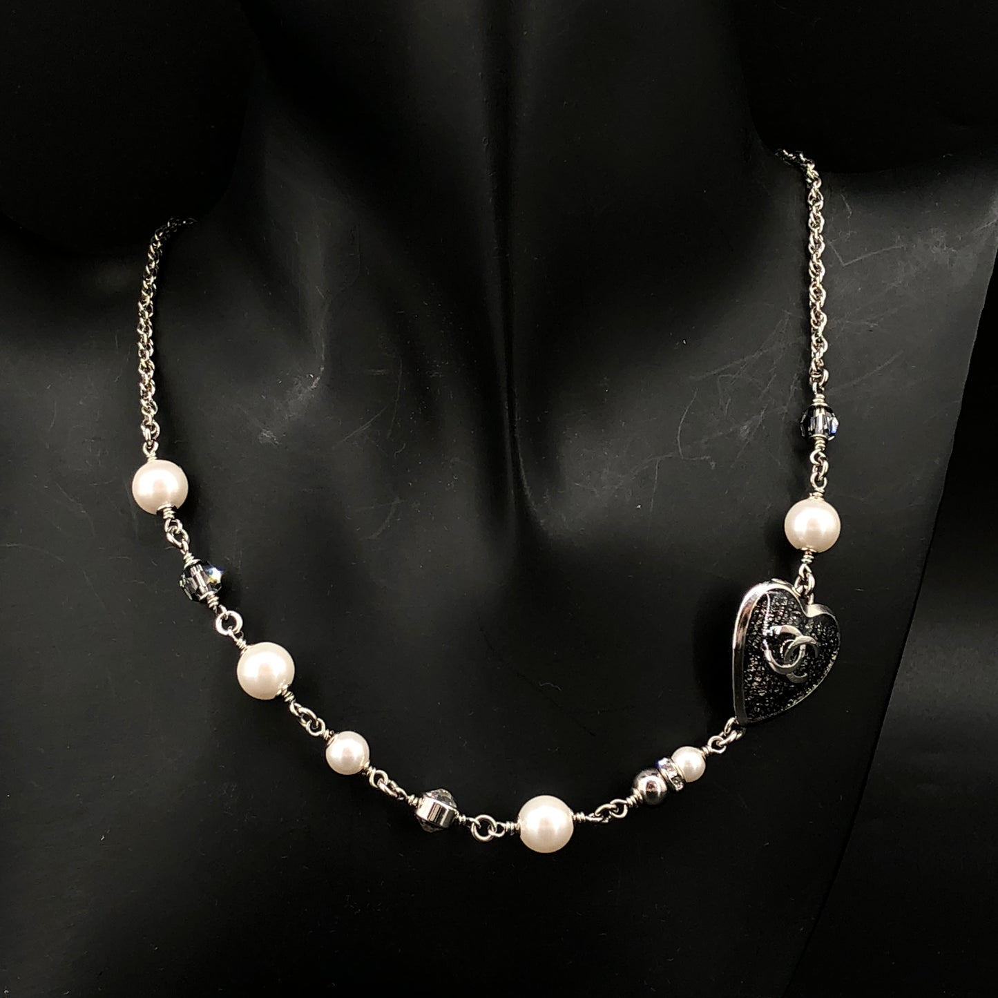 Chanel Heart CC Logo Pearl Choker Necklace Silver Color