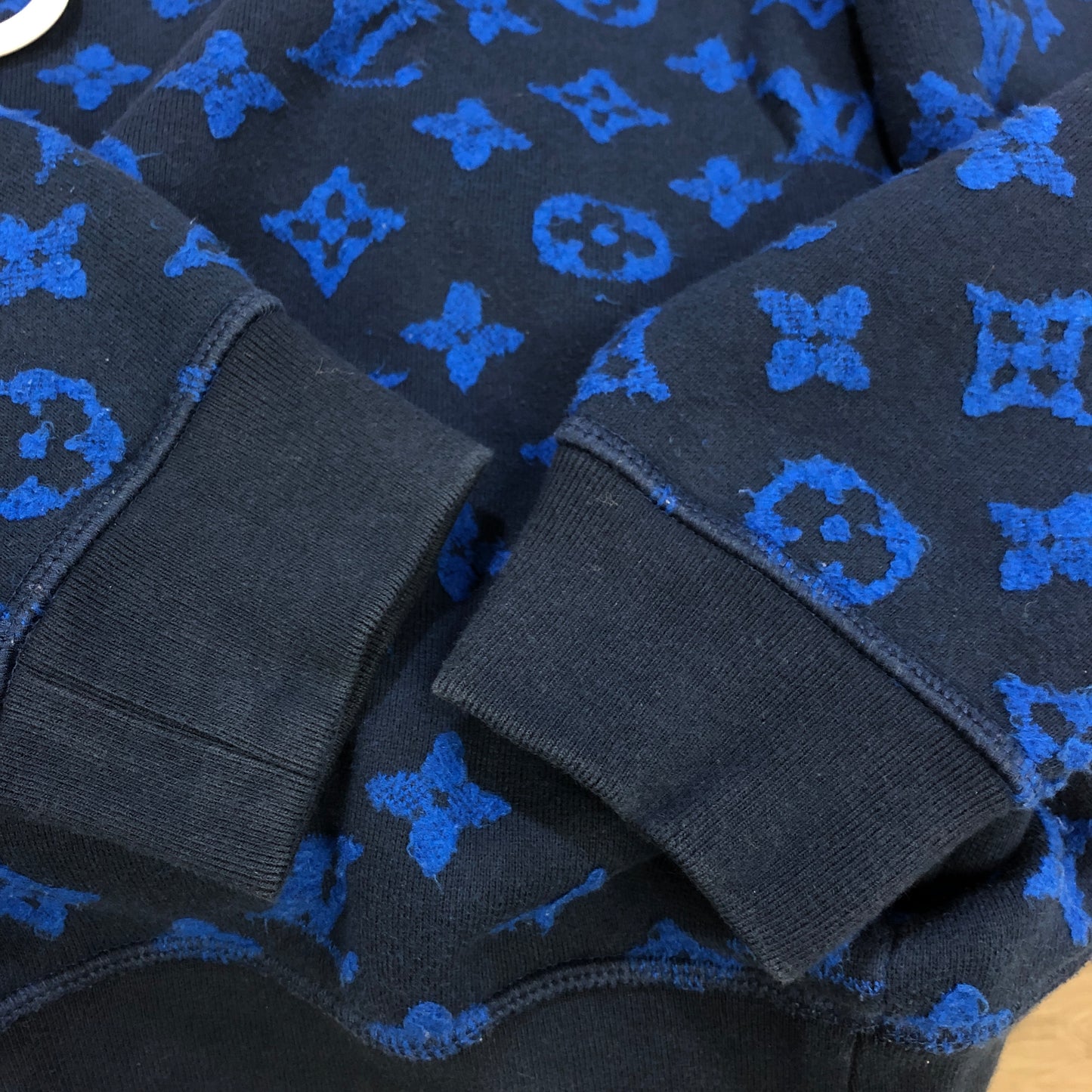 Louis Vuitton Monogram Crewneck Sweater Size M Black/Blue