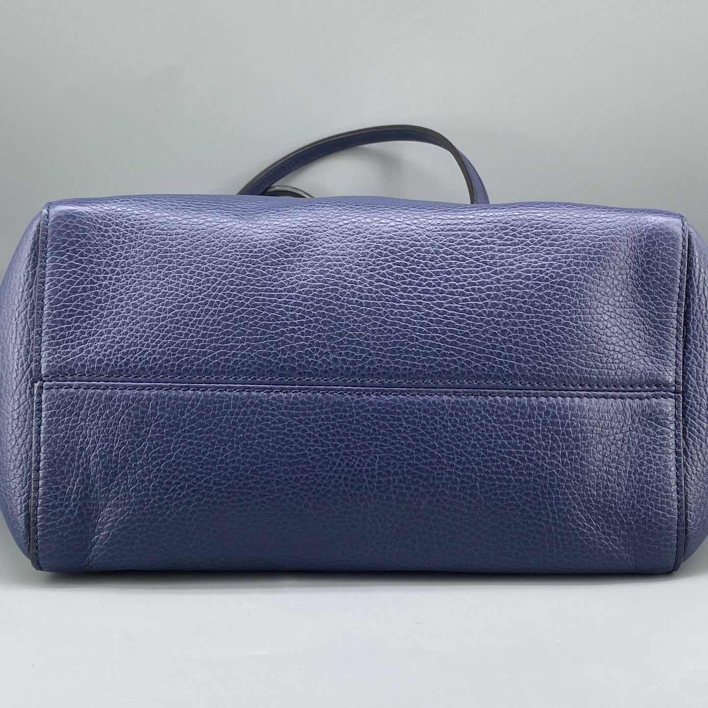 Gucci Grained Leather Tote Bag  Navy
