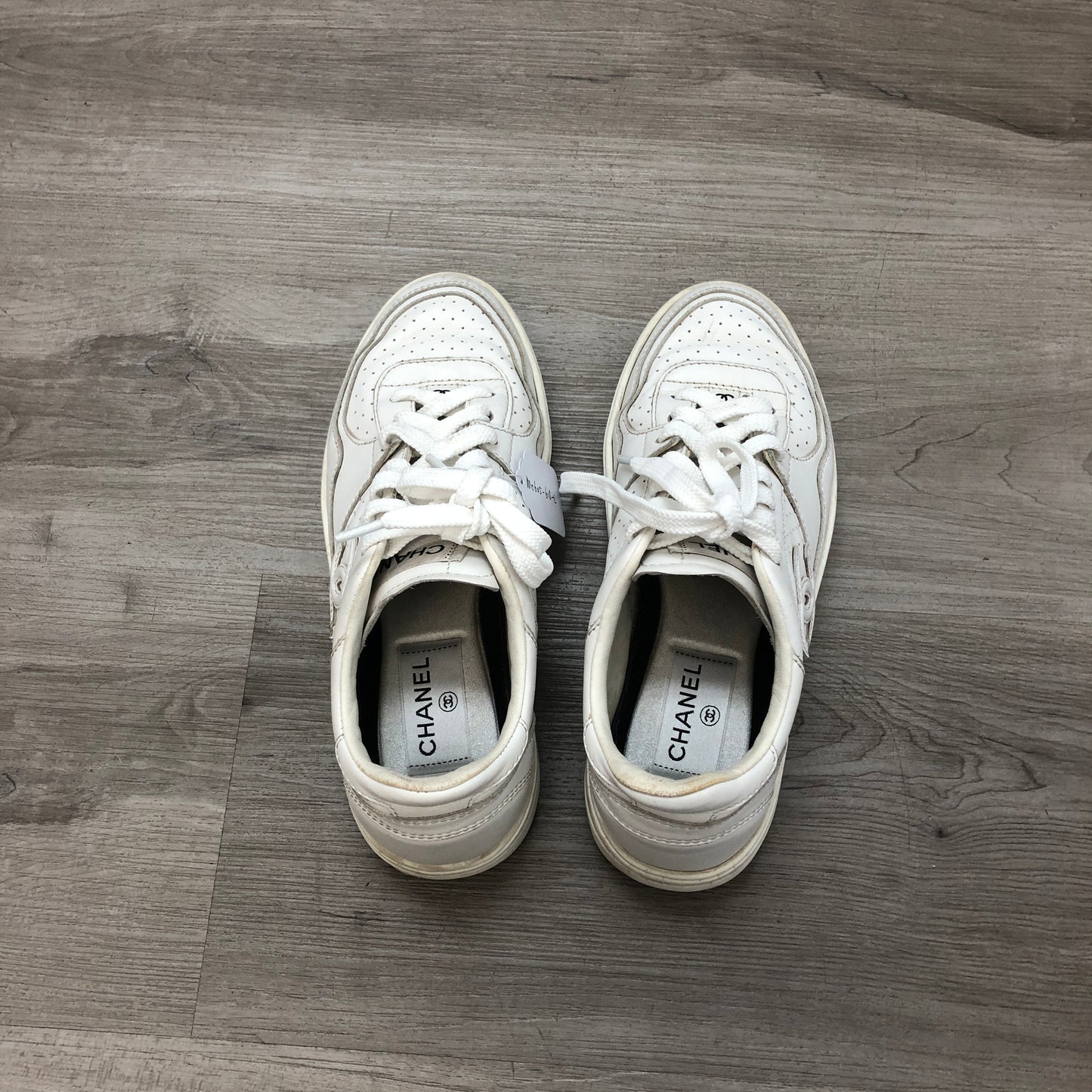 Chanel Women's Smooth Calfskin CC Logo Low Top Sneakers 36.5 White