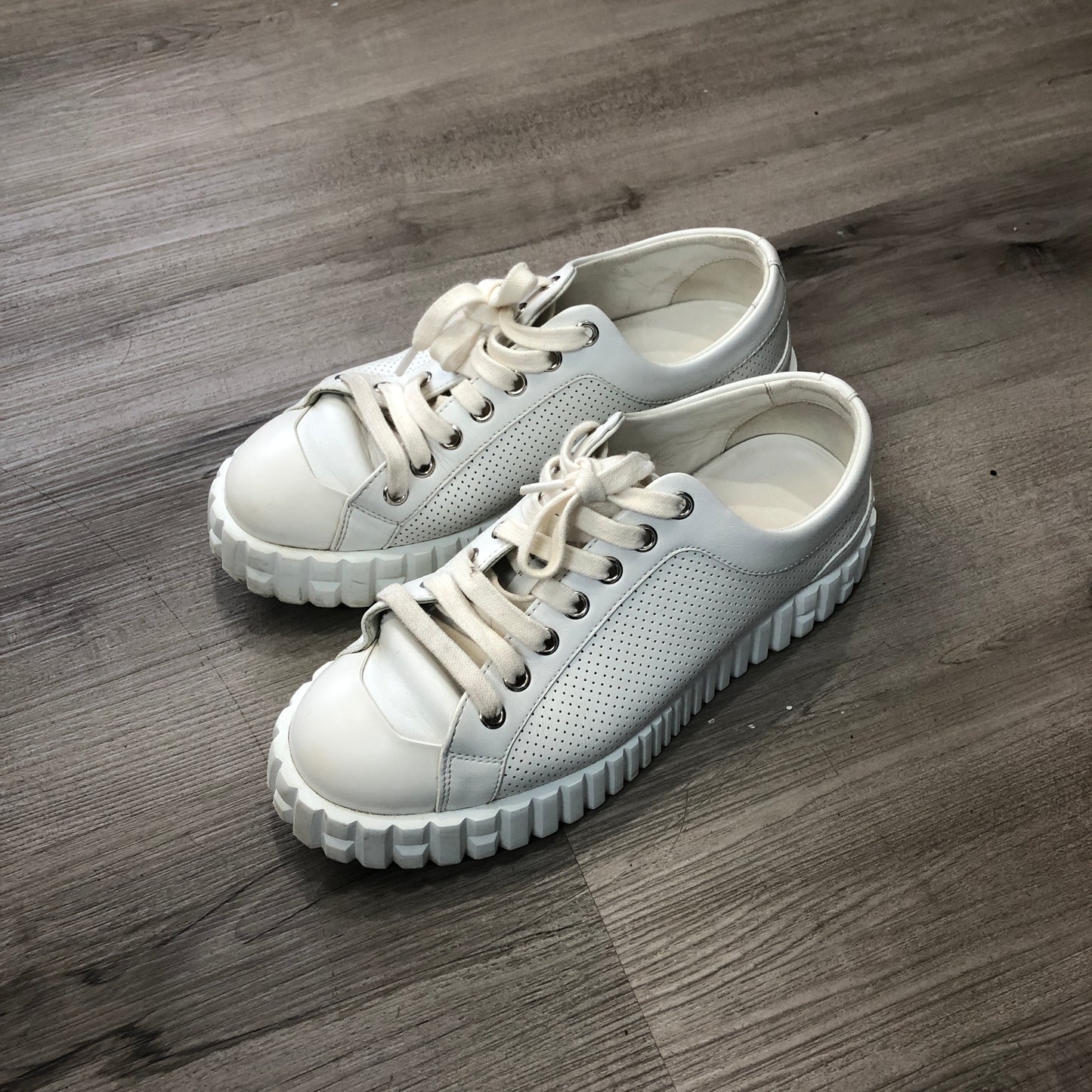 Hermes Women's White Leather Lace-Up Sneakers shoes 36