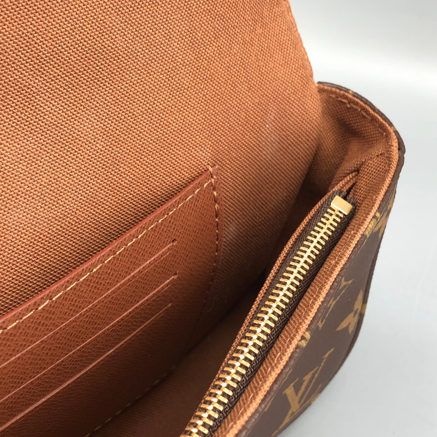 Louis Vuitton Wallet On Chain Ivy Monogram Pochette Shoulder Bag