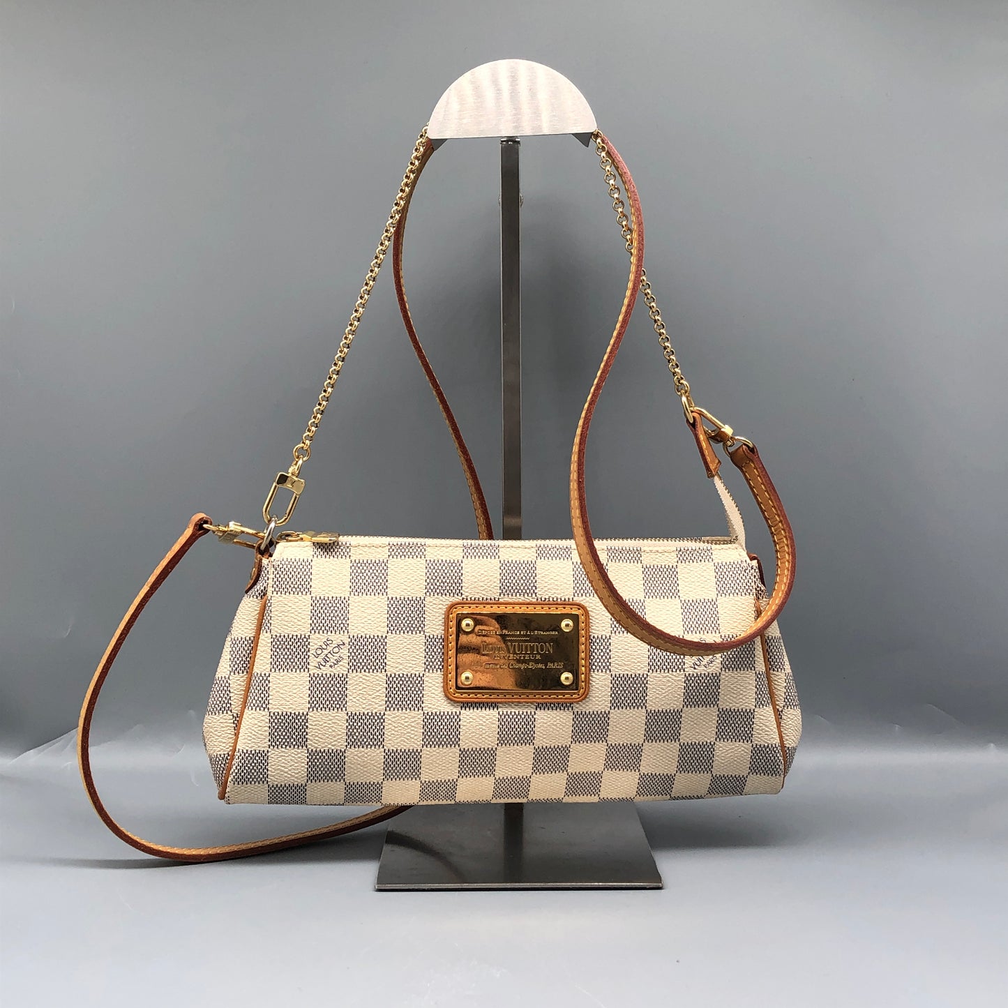 LV 25*13*4cm CrLouis Vuitton Damier Azur Eva Bag