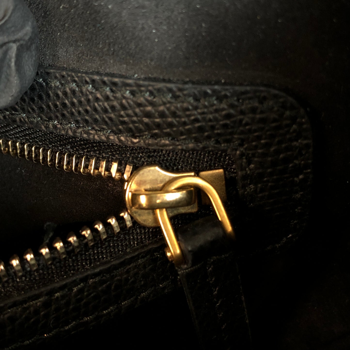 Christian Dior Saddle Medium Grained Calfskin Shoulder Bag  Black + Extra Strap