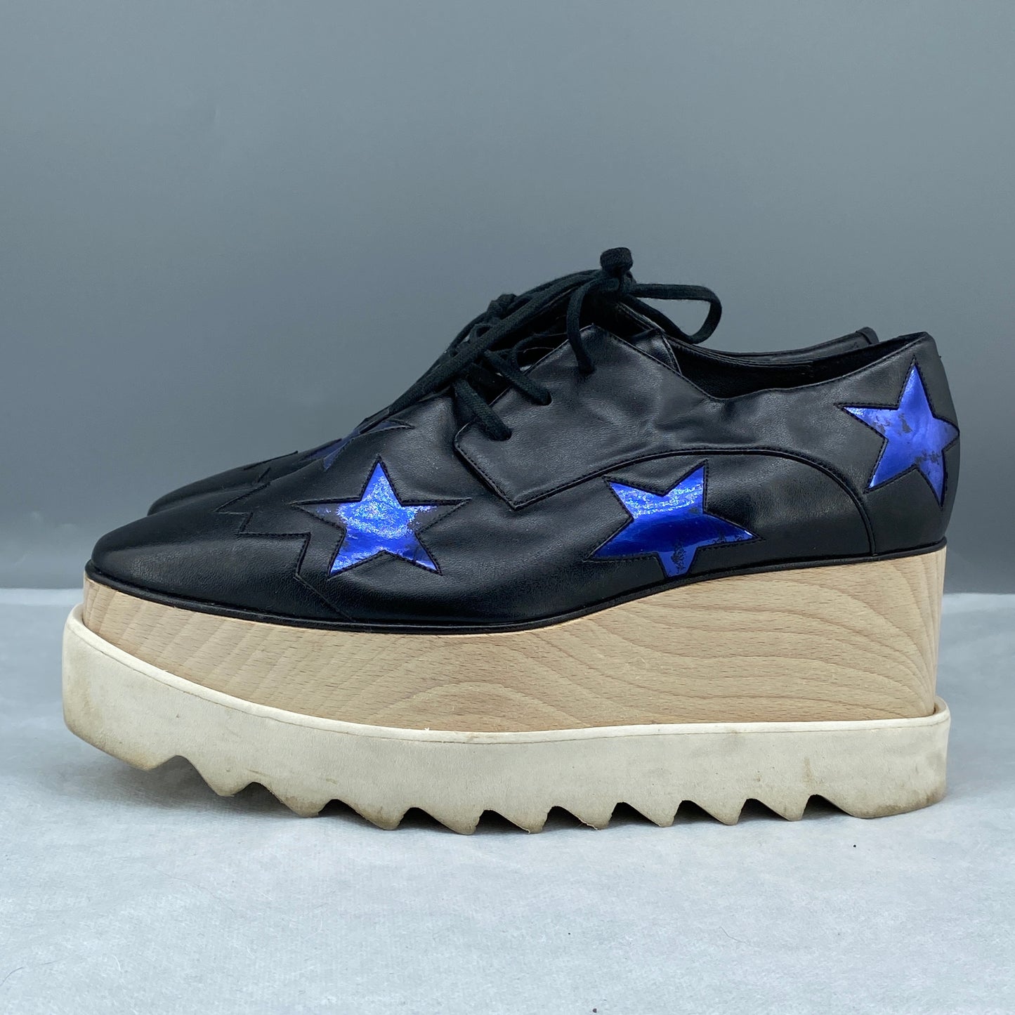 Stella McCartney Women's  Black Eco Leather Blue Star Appliqué Lace-Up Serrated Platform Brogues Size 36.5
