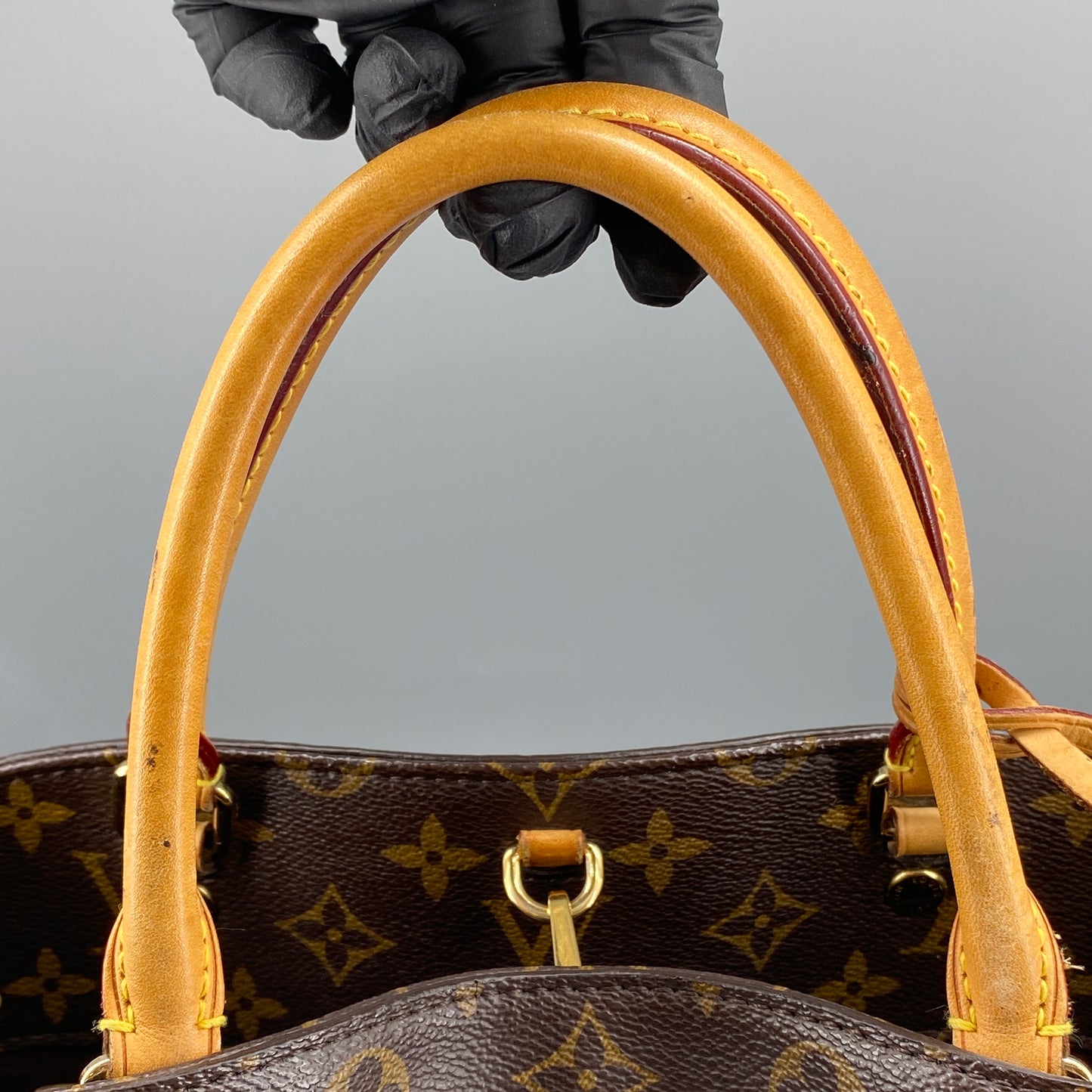 Louis Vuitton Monogram Montaigne MM Handbag