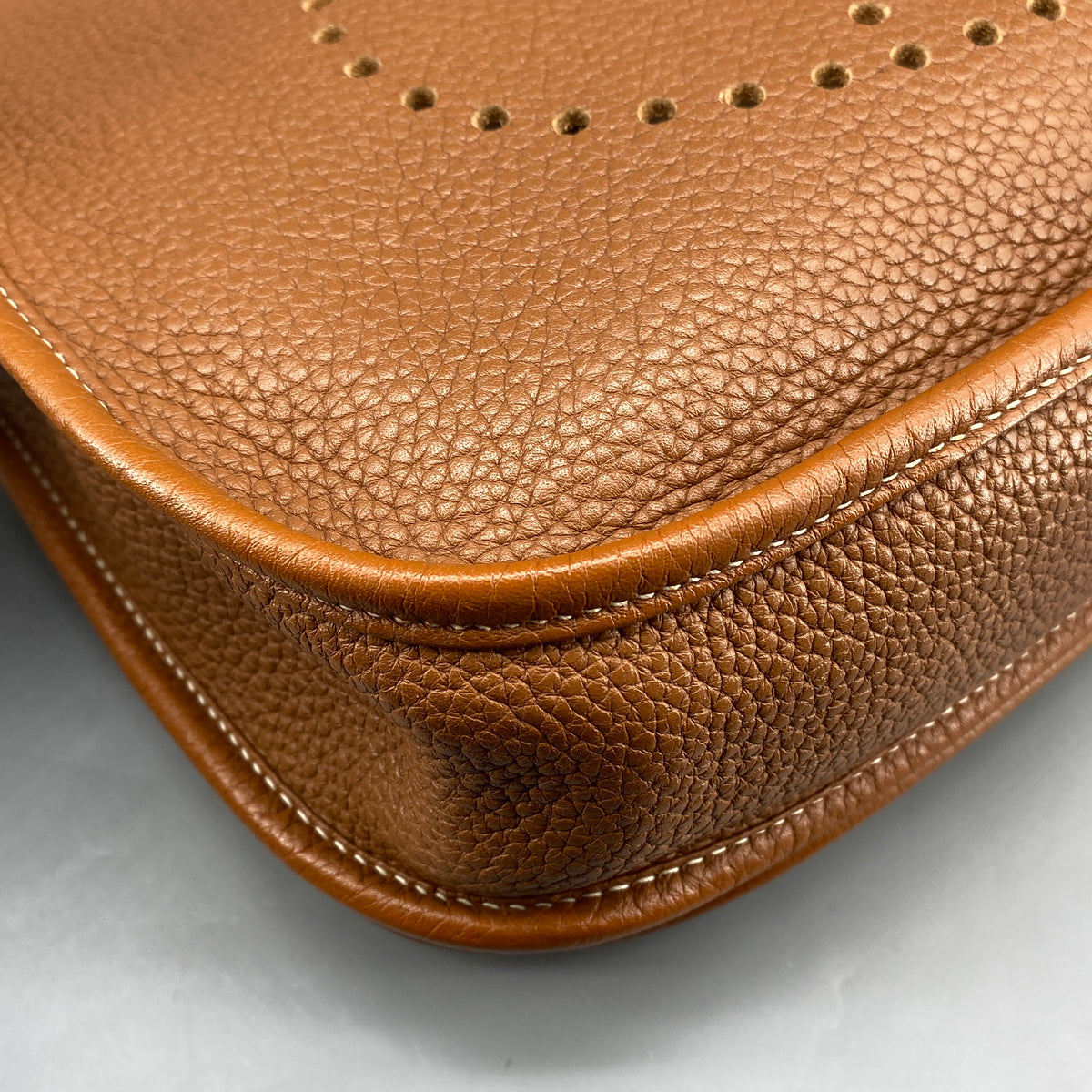 Hermes 2010 Evelyne 29 Shoulder Bag Gold