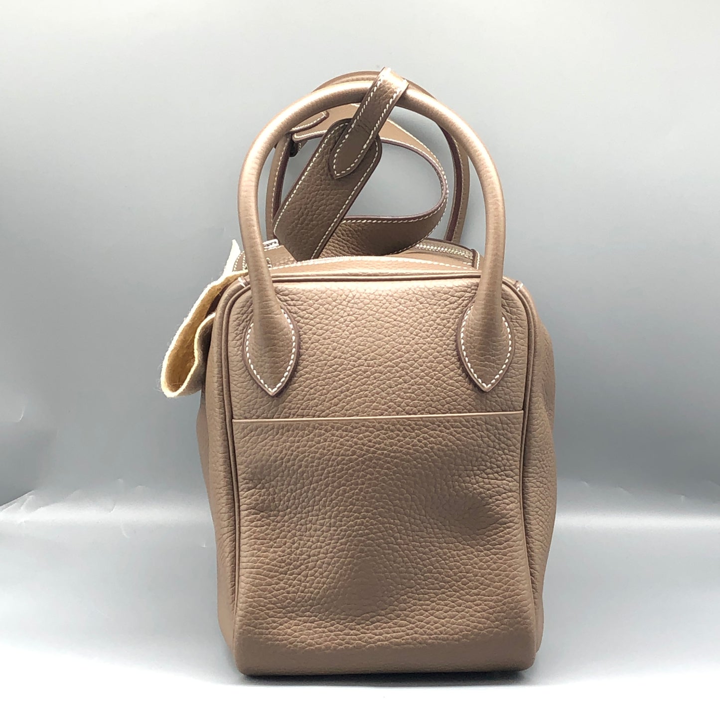 Hermes Lindy 30 Bag Etoupe