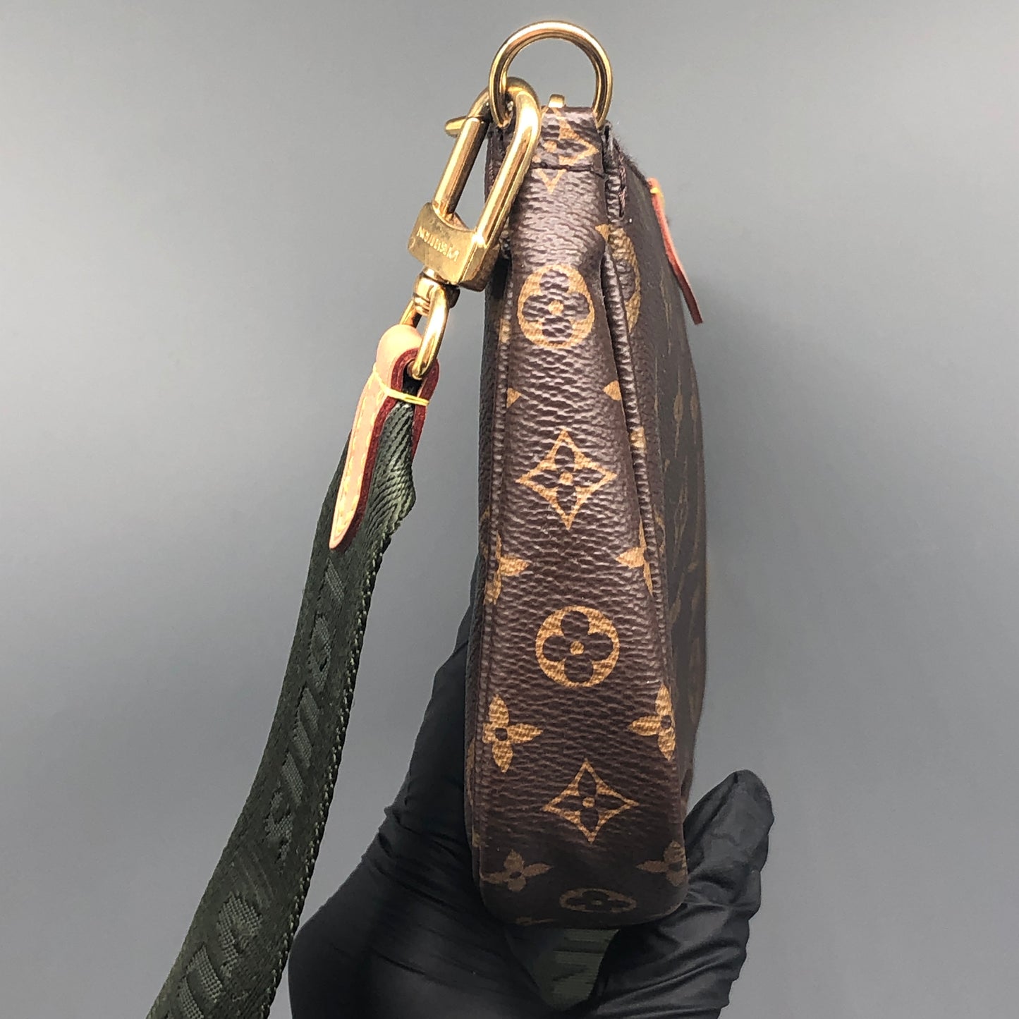 Louis Vuitton Multi Pochette Accessoires Bag